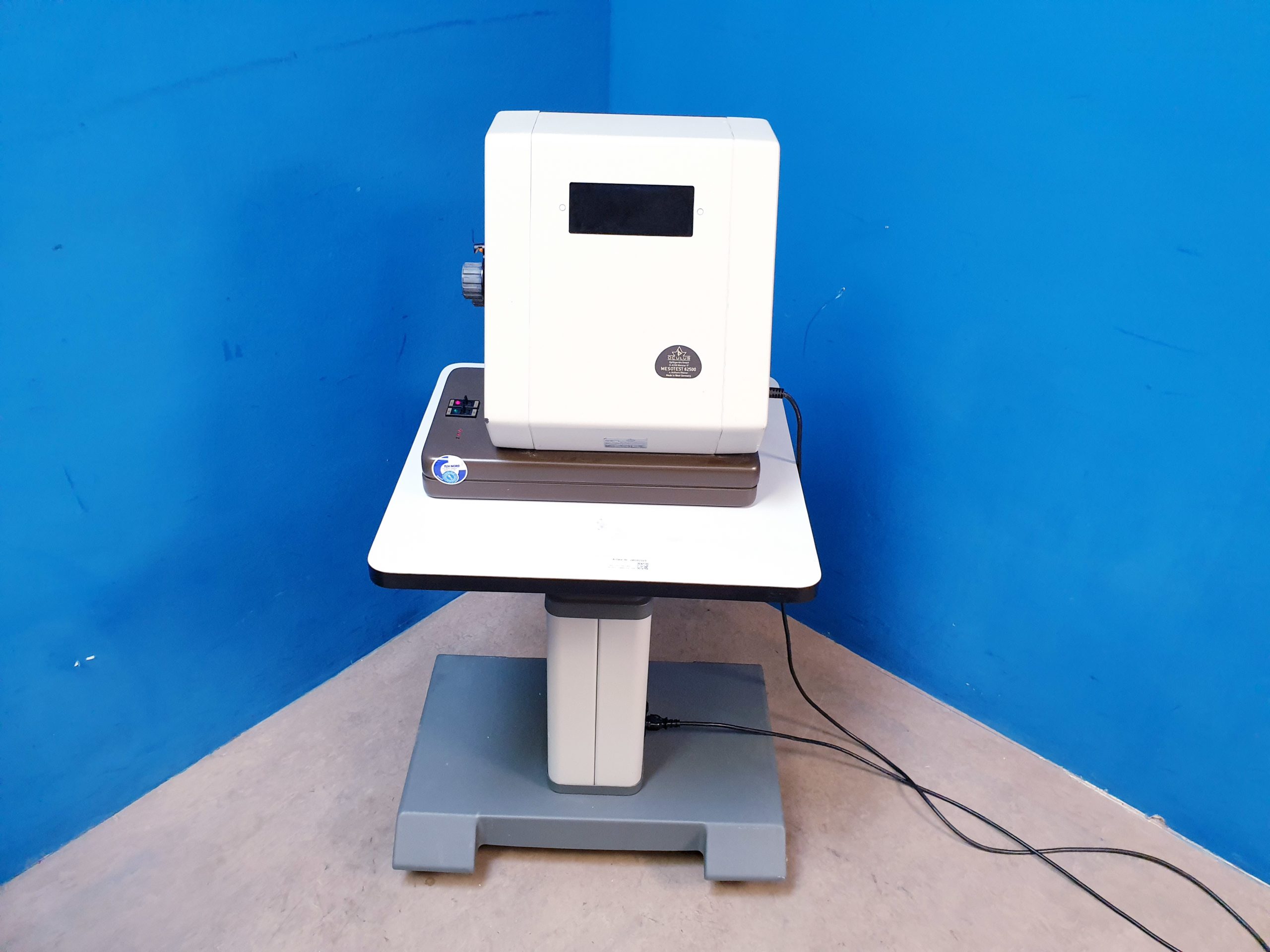 Oculus 62500 Mesotest Nyktometer — image 1 of 11