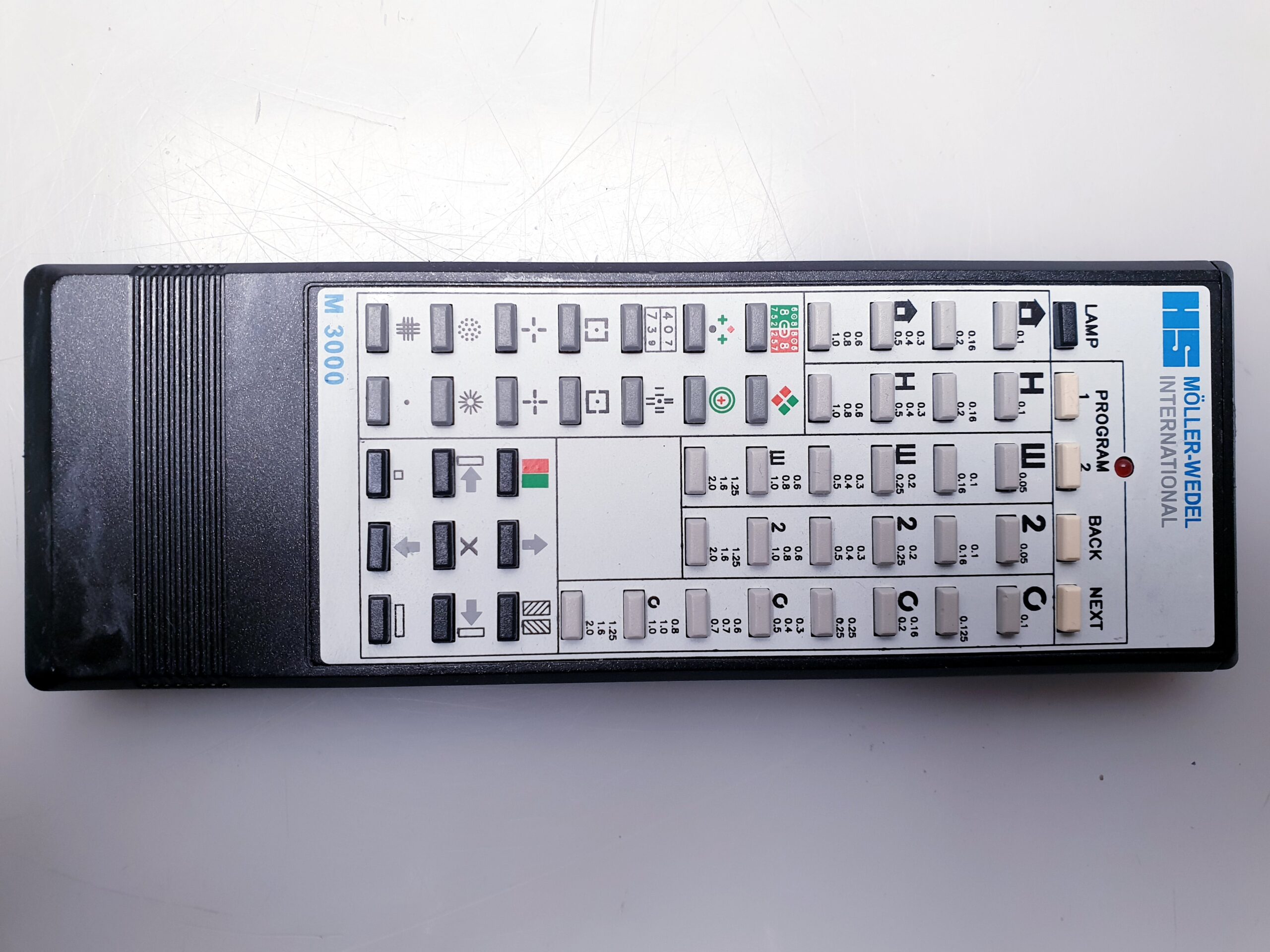 Möller Wedel M 3000 M2000 – Sehzeichenprojektor mit Remote thumbnail 14