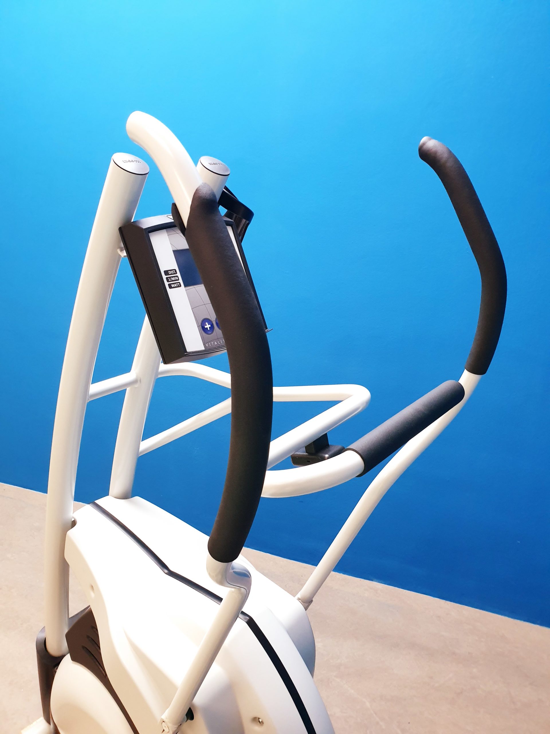 Ergo-Fit Cross 4007 MED Ellipsentrainer mit einer besonders gelenkschonenden Bewegung thumbnail 6