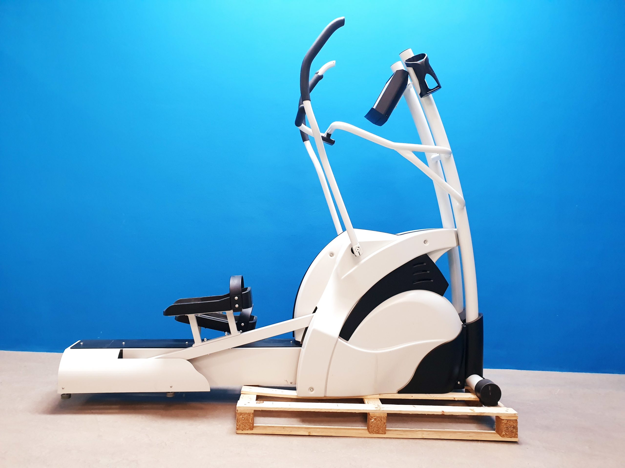 Ergo-Fit Cross 4007 MED Ellipsentrainer mit einer besonders gelenkschonenden Bewegung thumbnail 7