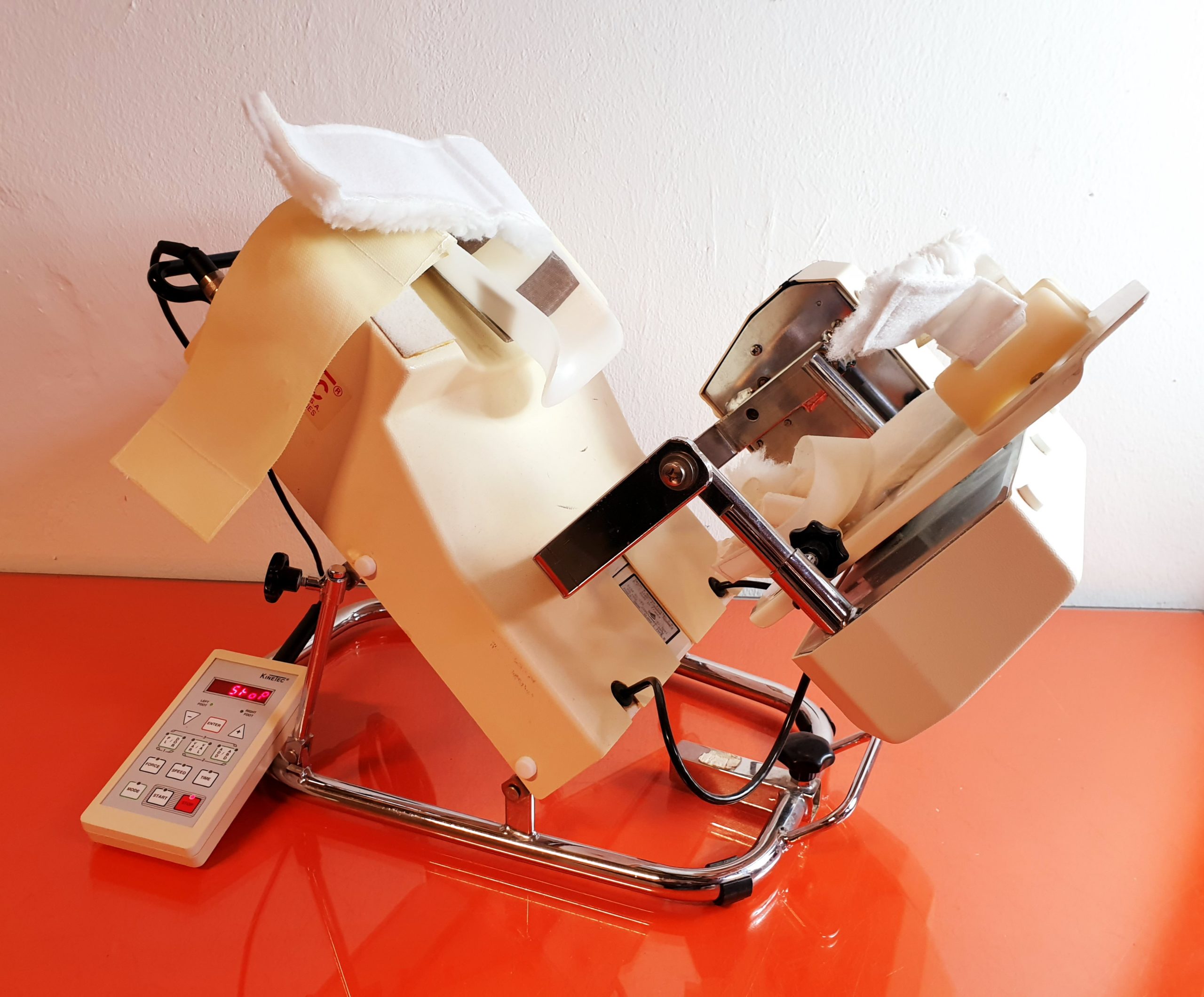 Kinetec 5190 CPM Bewegungsschiene für Fuß / Knöchel / Sprunggelenk — image 1 of 6