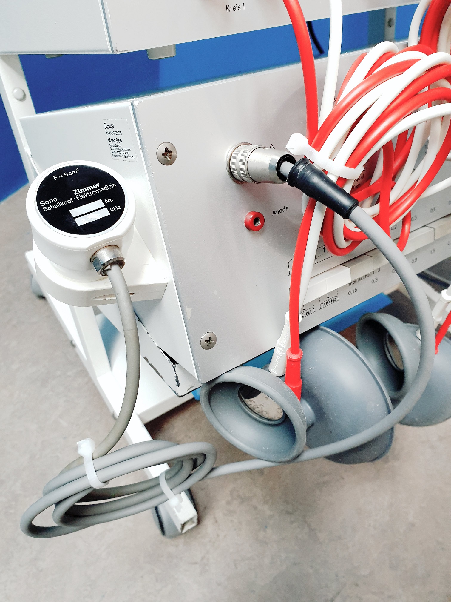 Zimmer Elektromedizin SONO 3 + Vaco Reizstromgerät mit Gerätewagen thumbnail 3