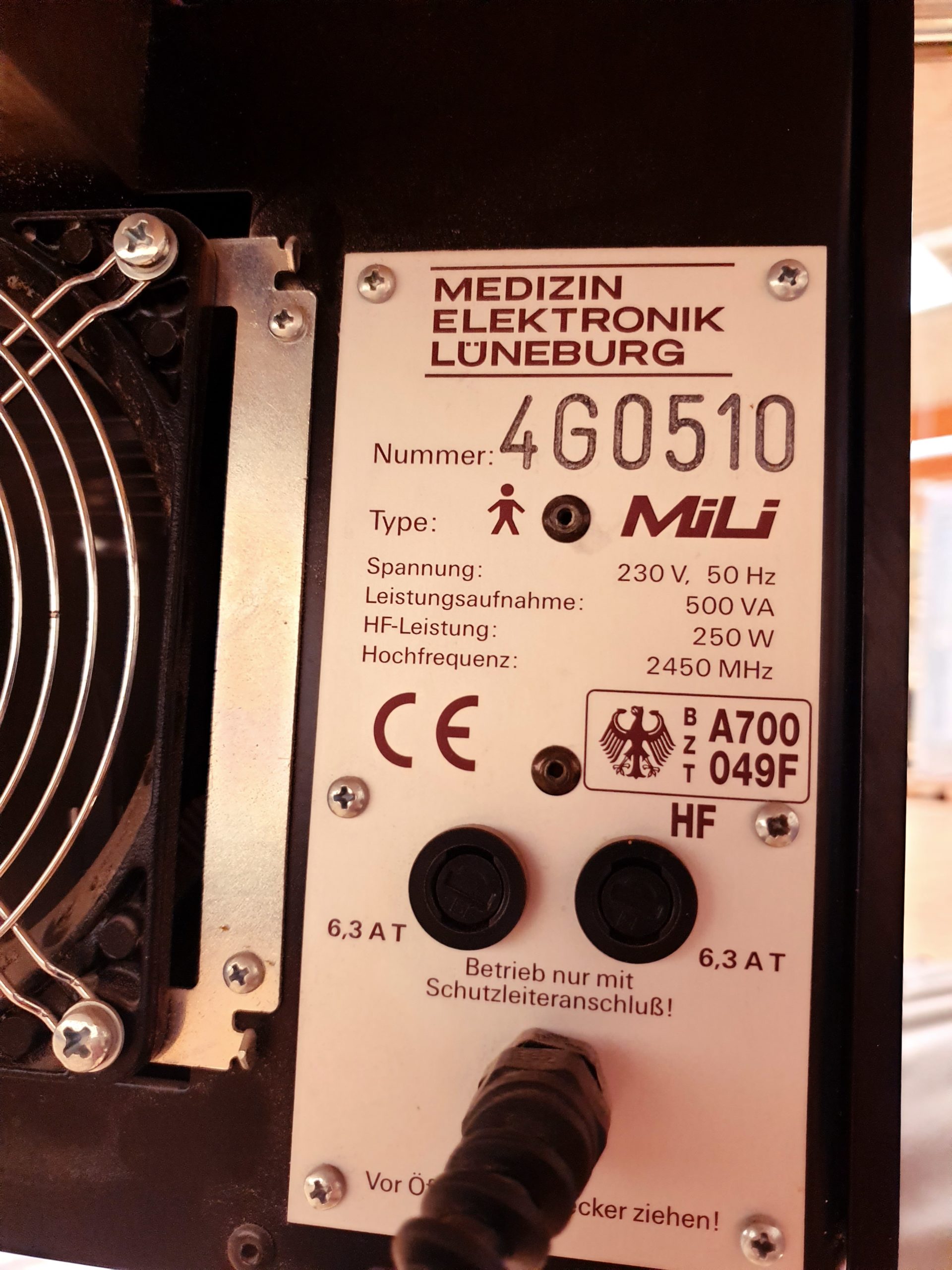 Mili Liege Behadlungsliege mit MiLi 250 W Applikator thumbnail 7