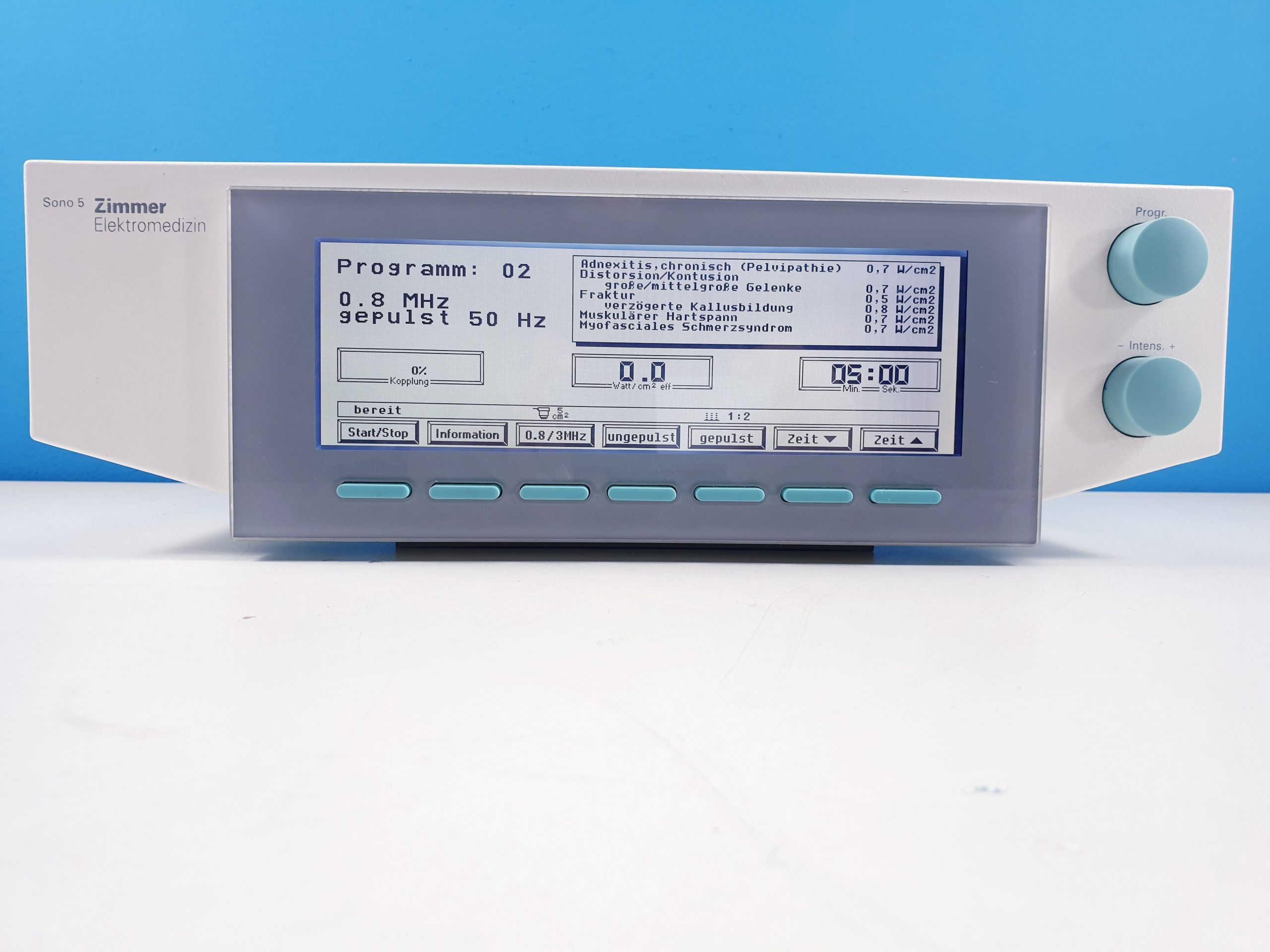 Zimmer Elektromedizin Sono 5 // SONO5 Ultraschalltherapiegerät — image 1 of 5