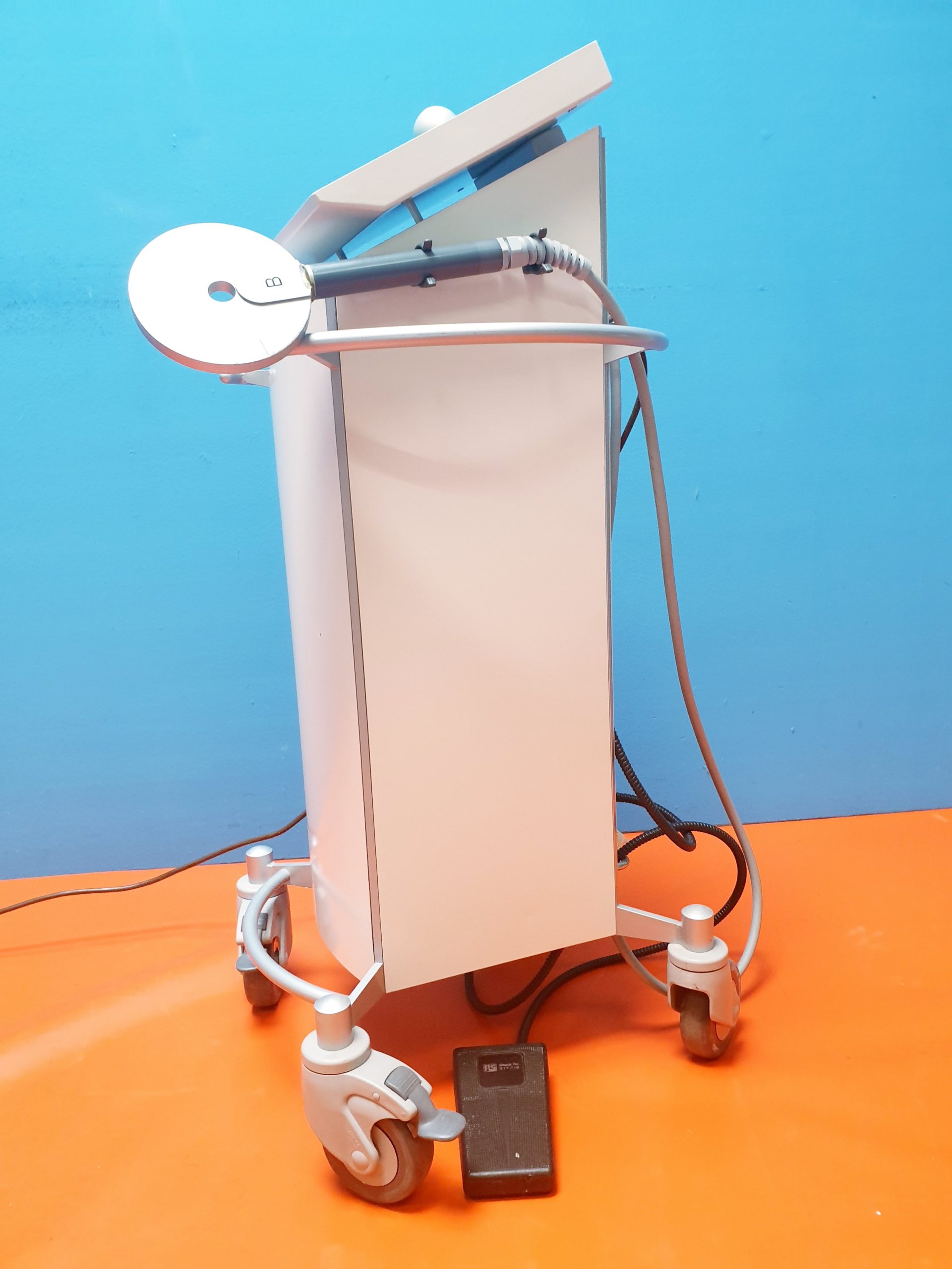 Schwarzer Mags 2 // Mags2 Magnetstimulator mit Applikator — image 1 of 5