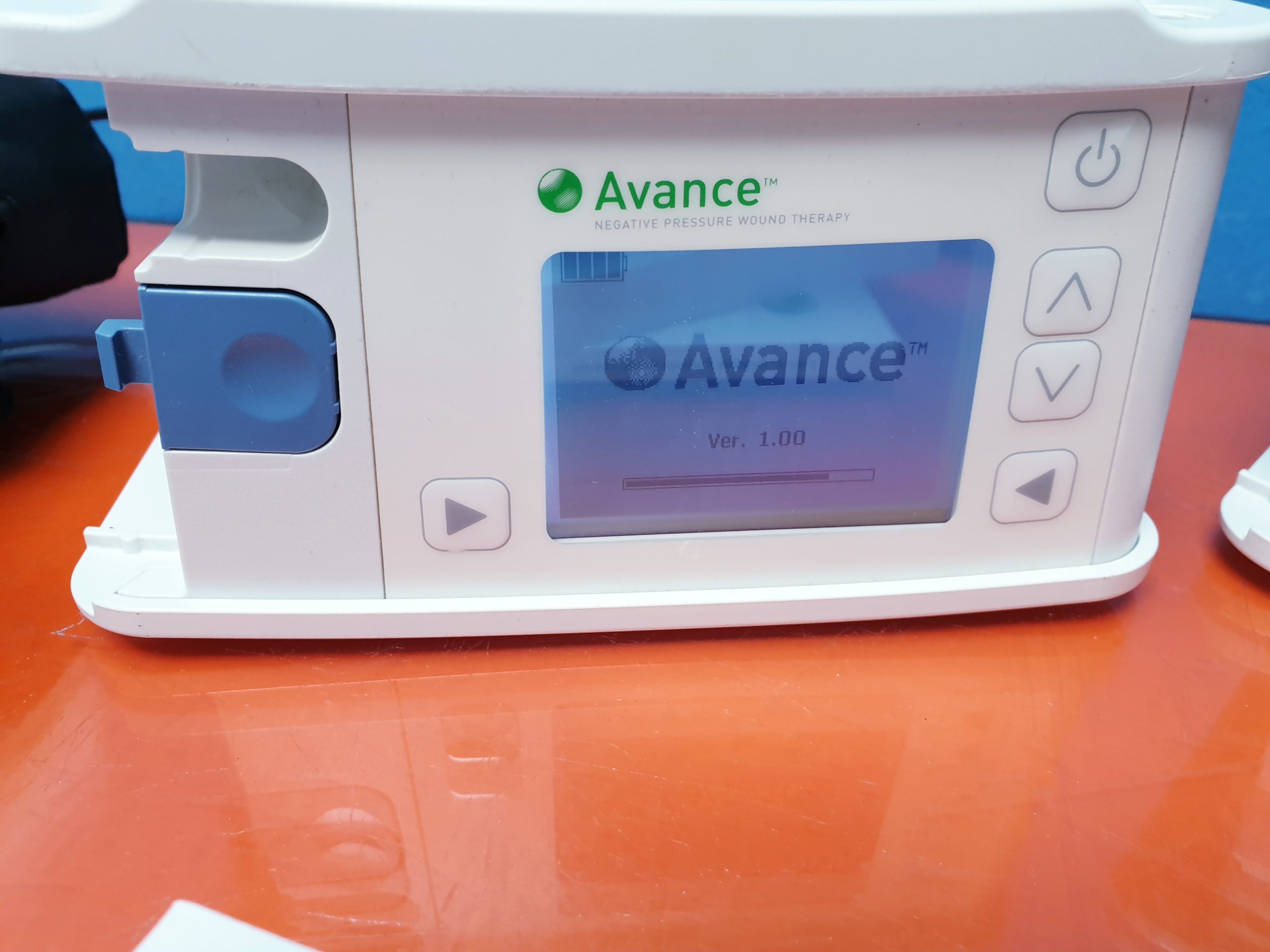 Medela Avance Negative Pressure Wound Therapy Unit thumbnail 3