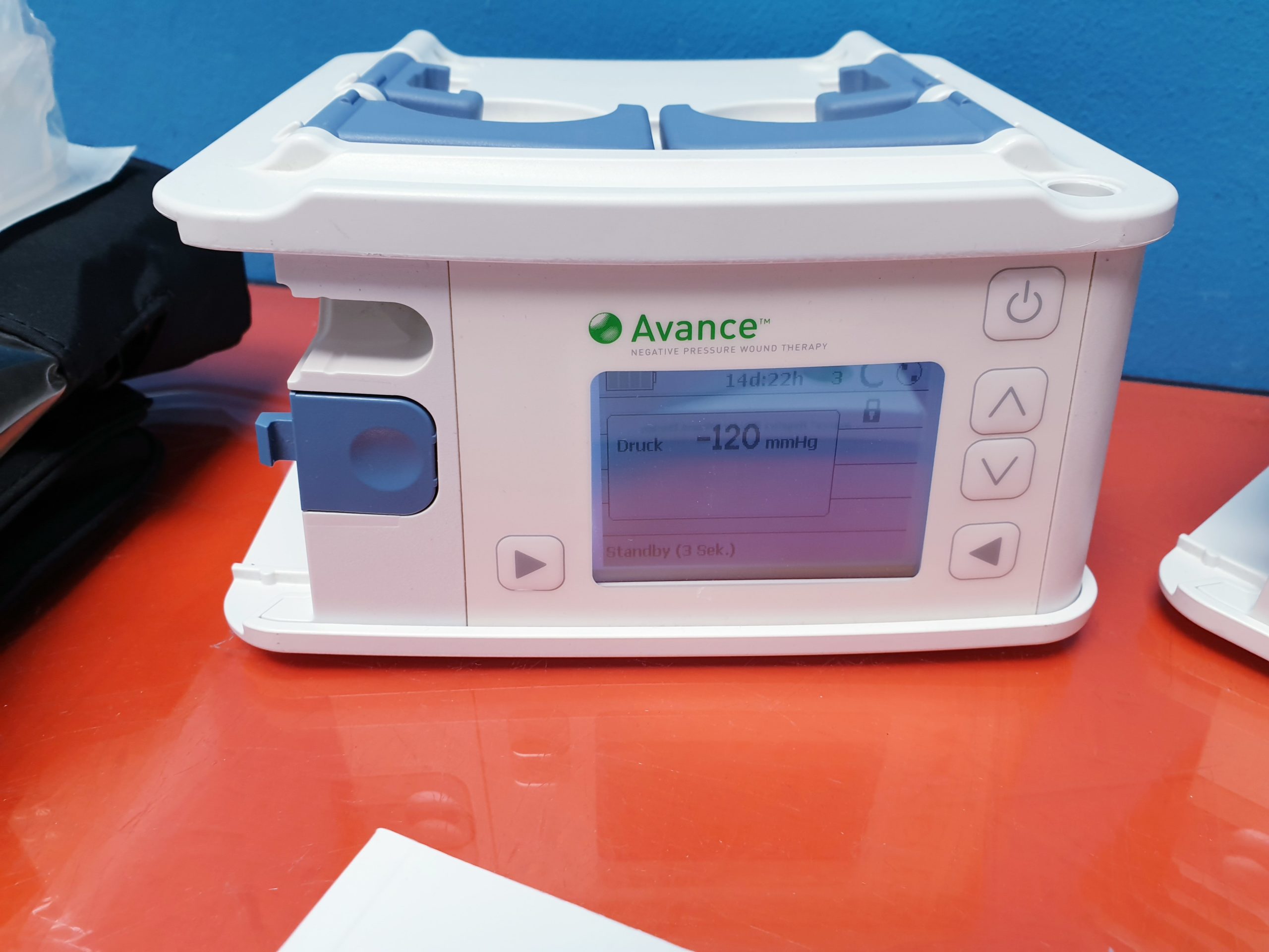 Medela Avance Negative Pressure Wound Therapy Unit thumbnail 4