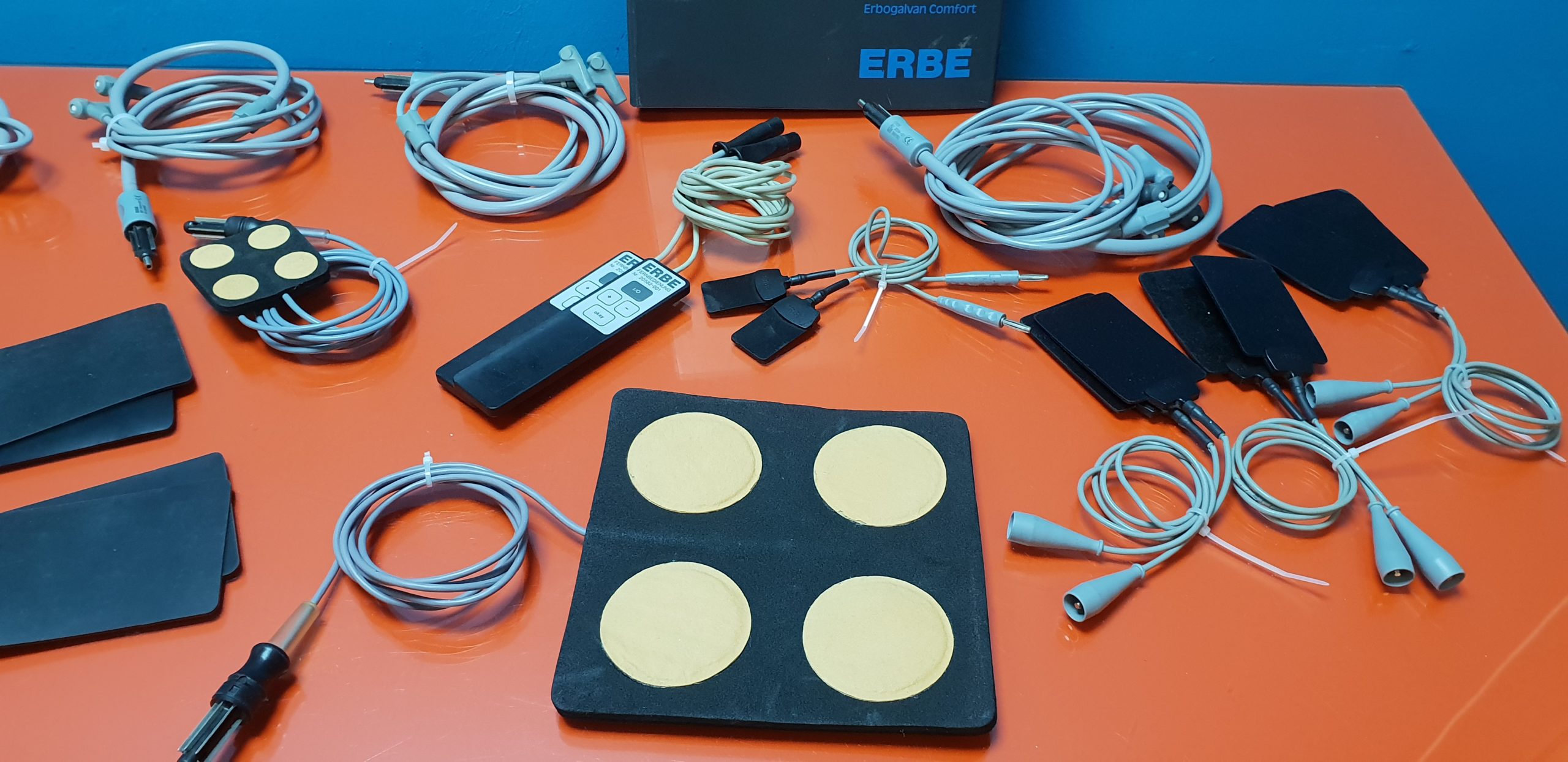 ERBE erbogalvan Comfort Elektrotherapiegerät mit Zubehör thumbnail 8