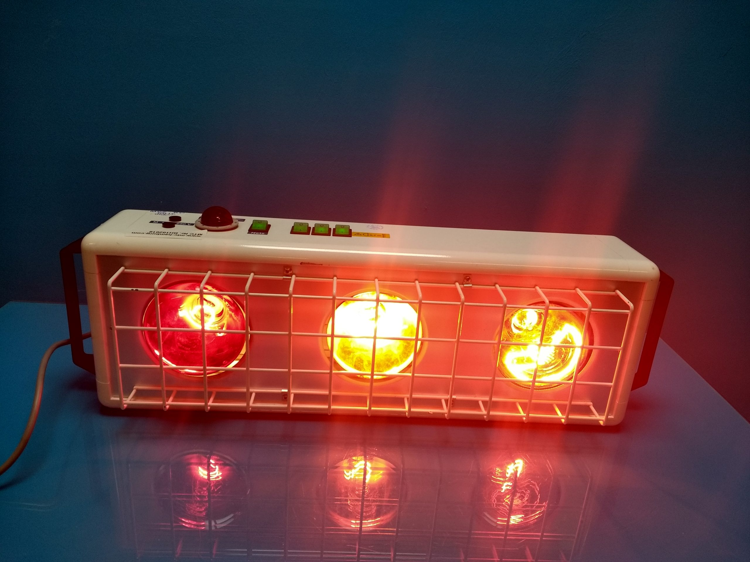 HUWO Eurotherm 3 Rotlichtstrahler Infrarotstrahler — image 1 of 5