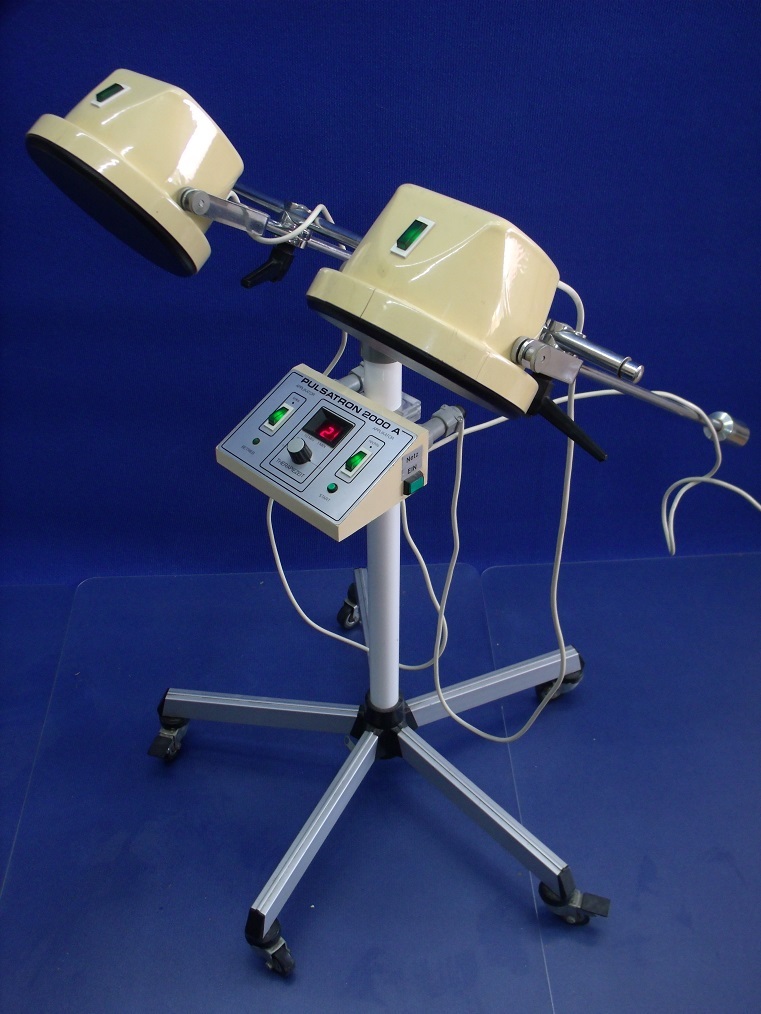 Pulsatron 2000 A mit 2 Applikatoren — image 1 of 2