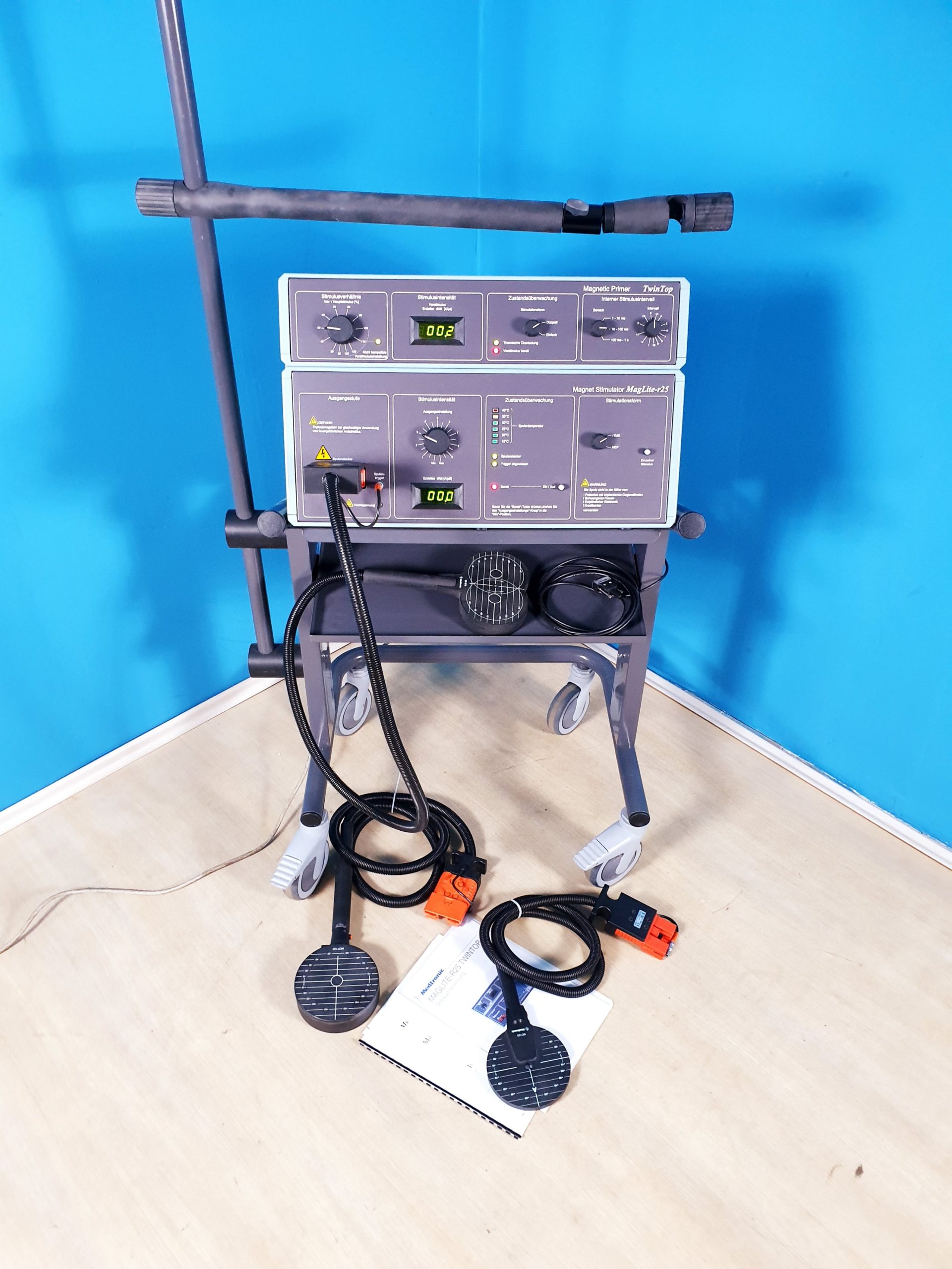 DANTEC Magnetic Primer TwinTop & MC125 Magnetic Stimulator — image 1 of 4