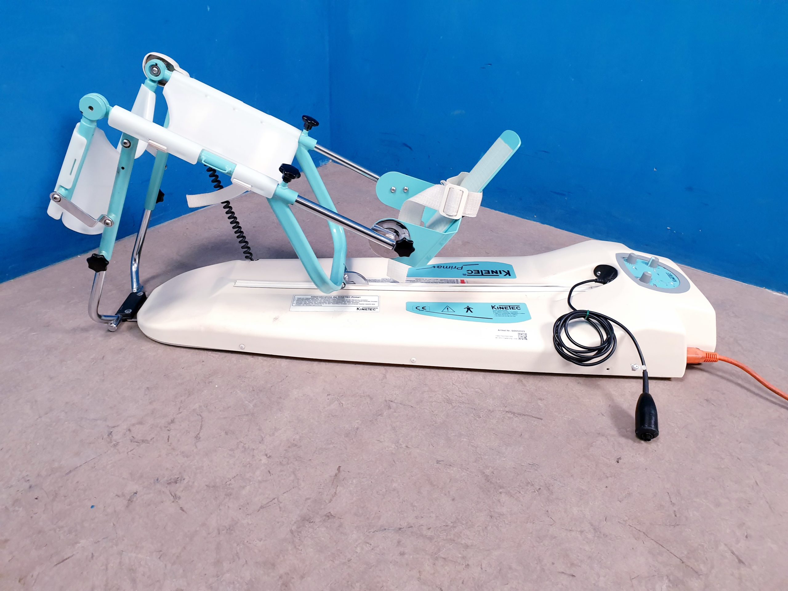 Kinetec Prima + Knie CPM Machine – Kniebewegungsschiene thumbnail 2