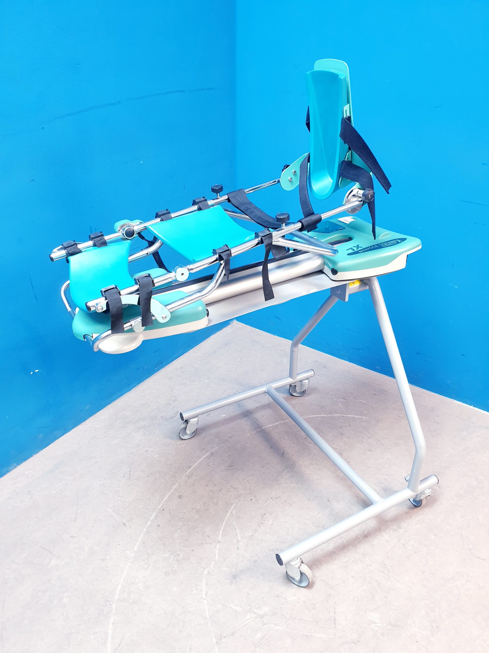 Kinetec Prima XL Knee CPM Machine – Kniebewegunsschiene thumbnail 3