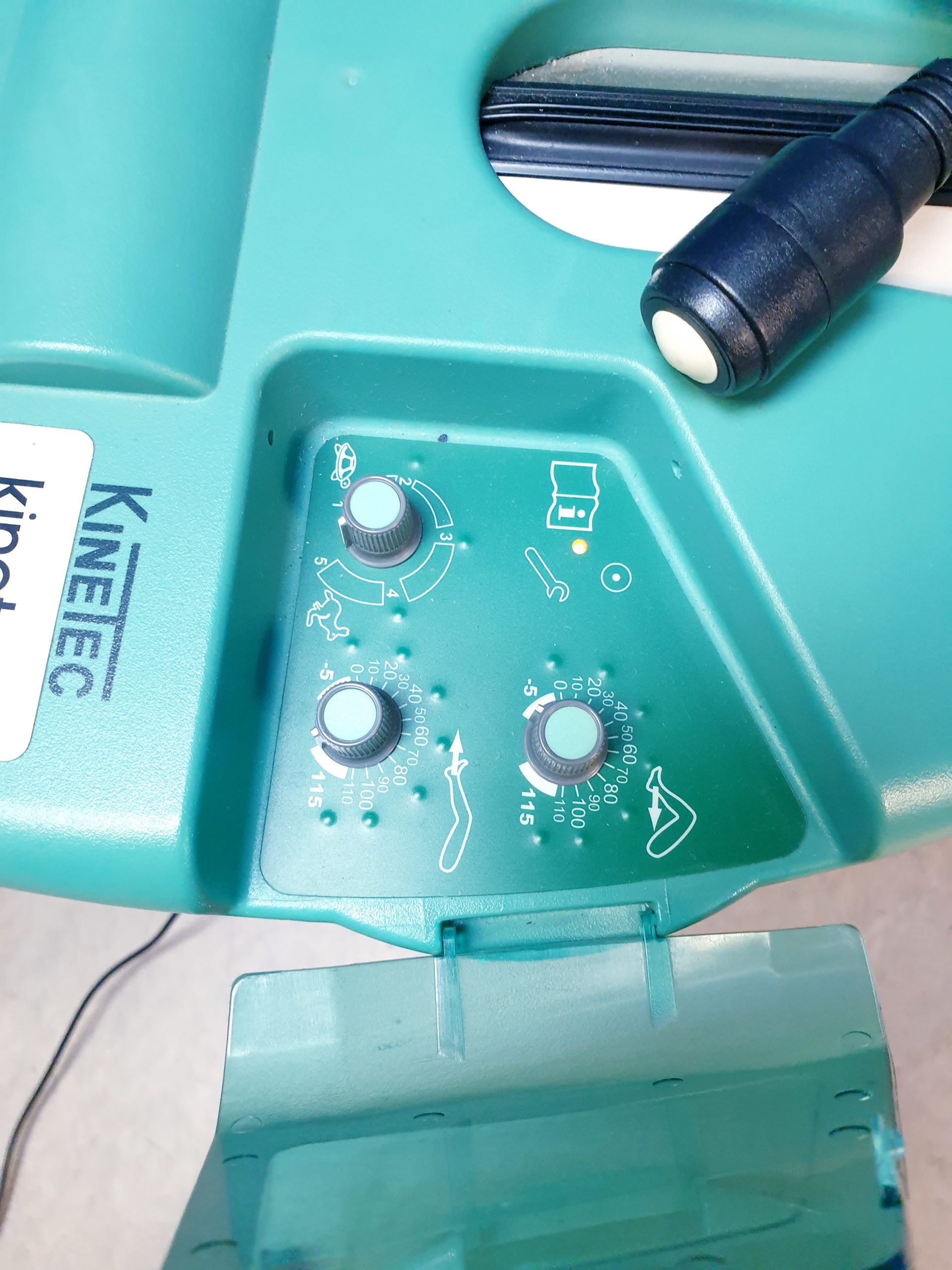 Kinetec Prima XL Knee CPM Machine – Kniebewegunsschiene thumbnail 8