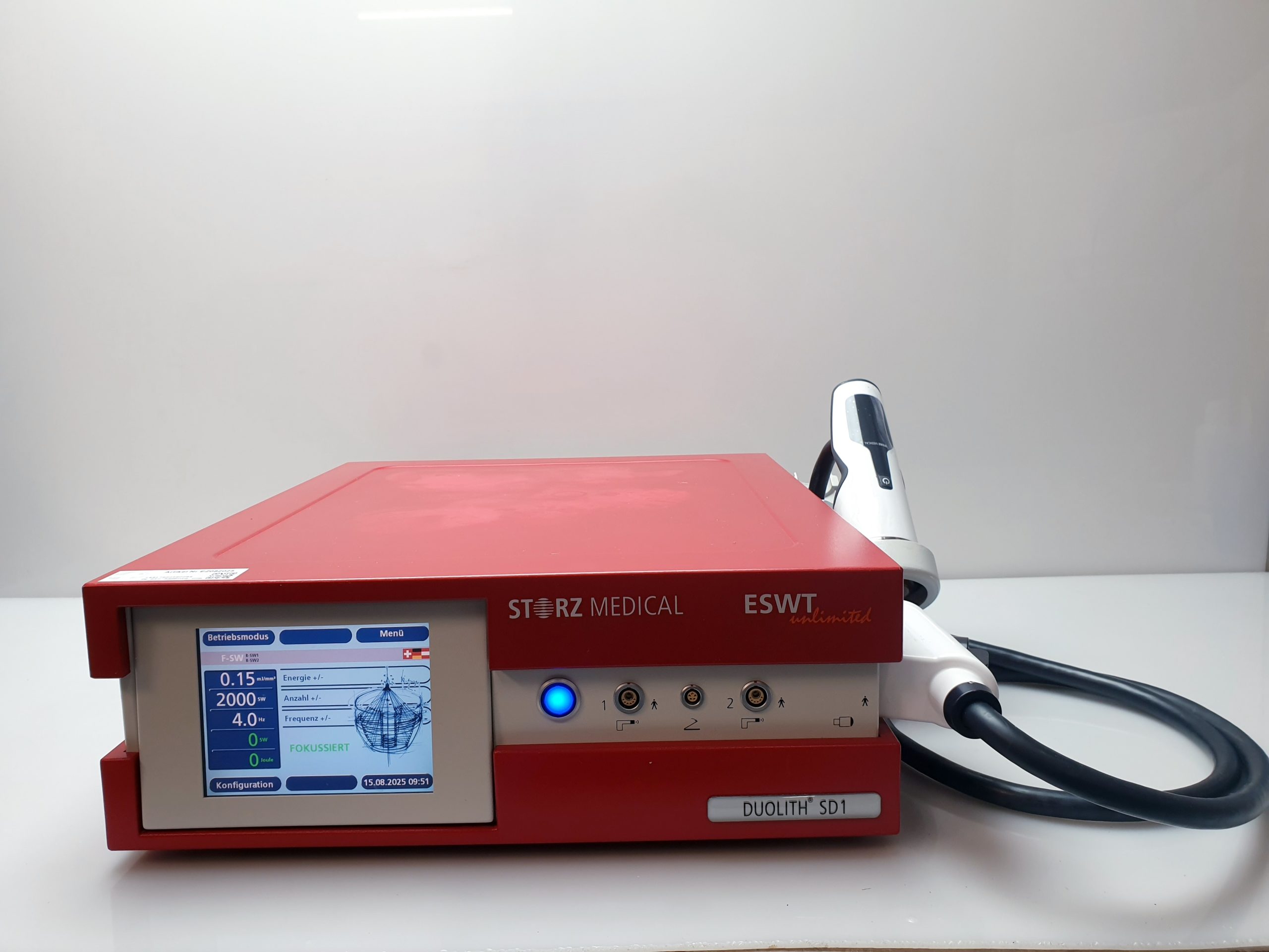 Karl Storz Duolith SD1 ESWT Unlimited – Stosswellentherapie Gerät — image 1 of 14
