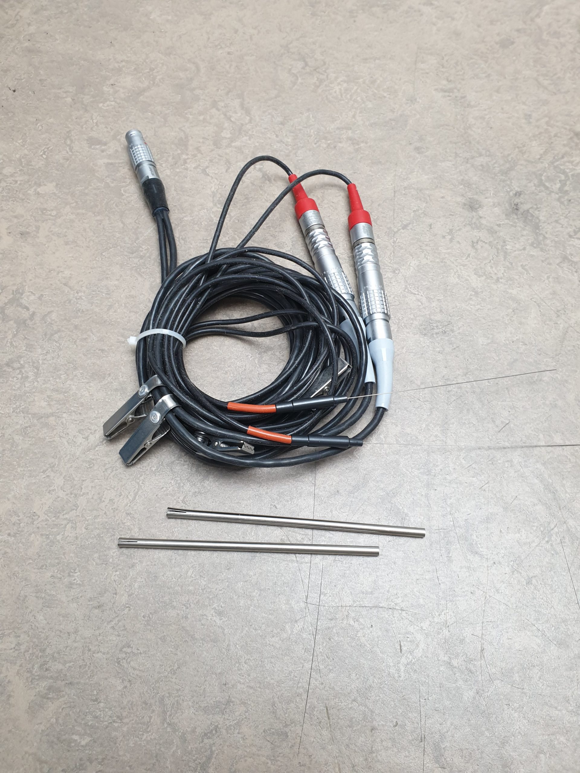 Stryker RF MultiGen 0406-900-000 Ineterventional Spine Generator + Zubehör thumbnail 3