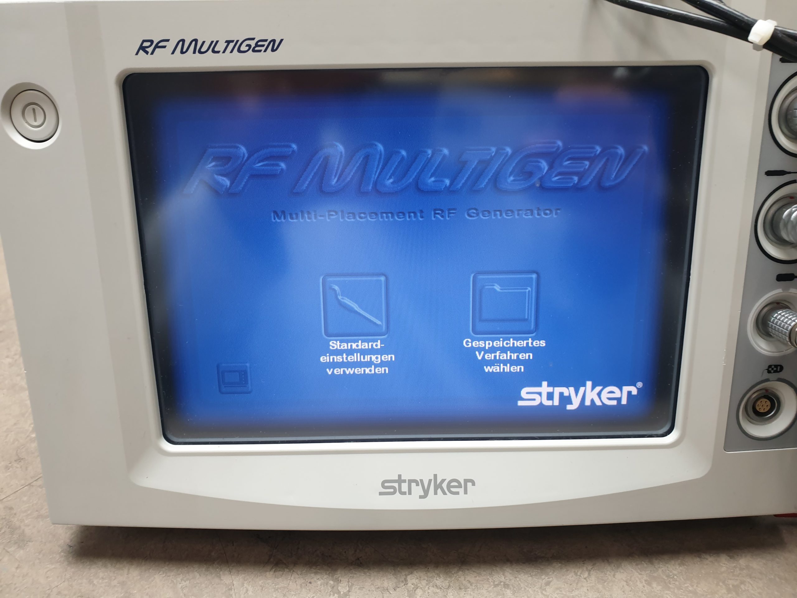 Stryker RF MultiGen 0406-900-000 Ineterventional Spine Generator + Zubehör thumbnail 10