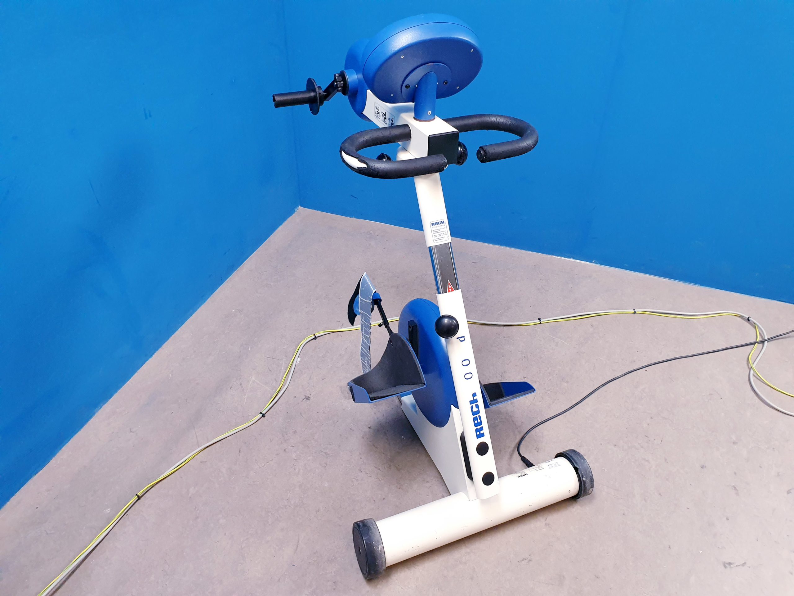 MOTOmed Viva 2 Arm- und Beintrainer Bewegungstrainer Therapie thumbnail 12