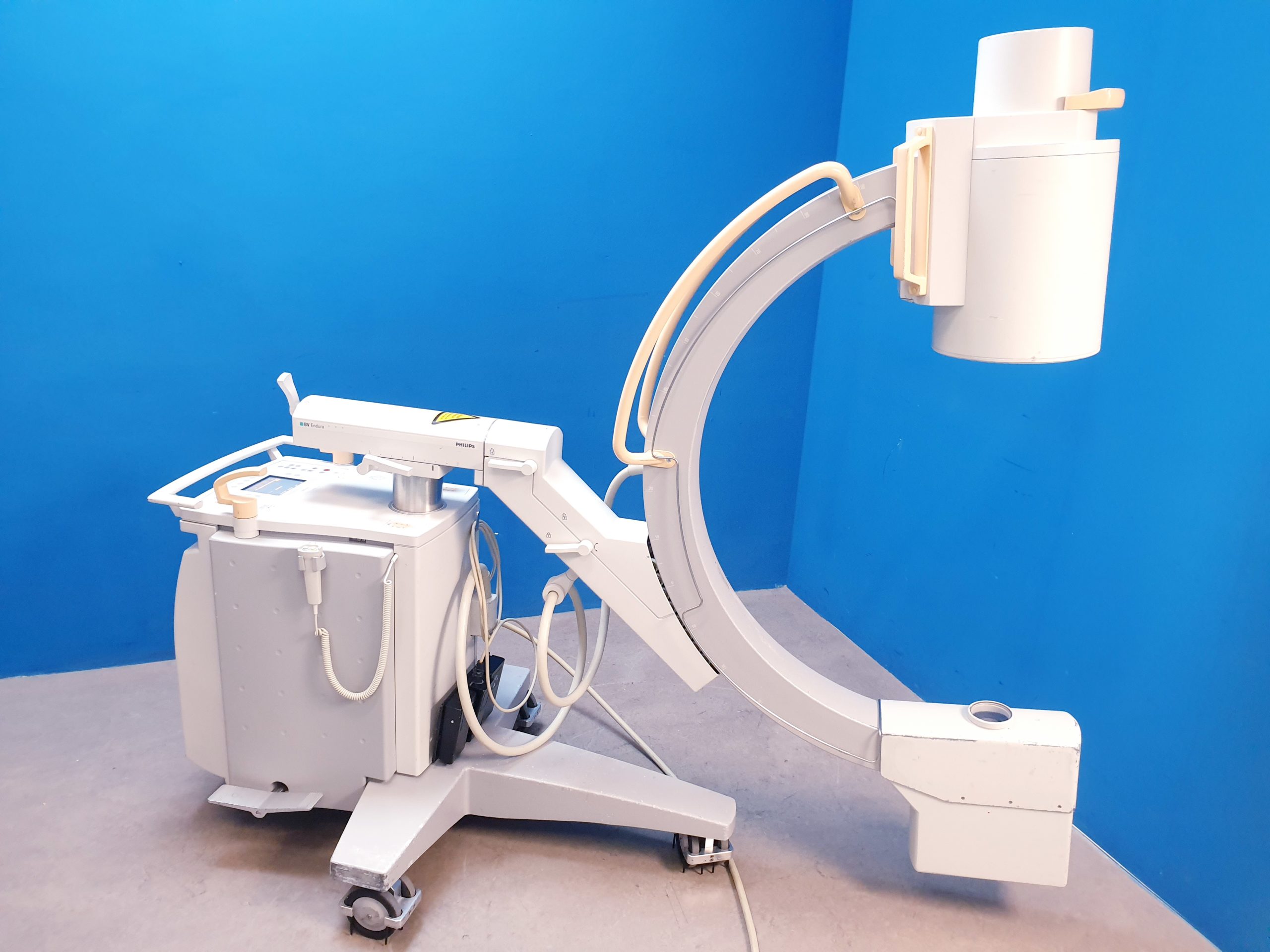Philips Endura C Arm – Mobiles Röntgengerät – defekt — image 1 of 28