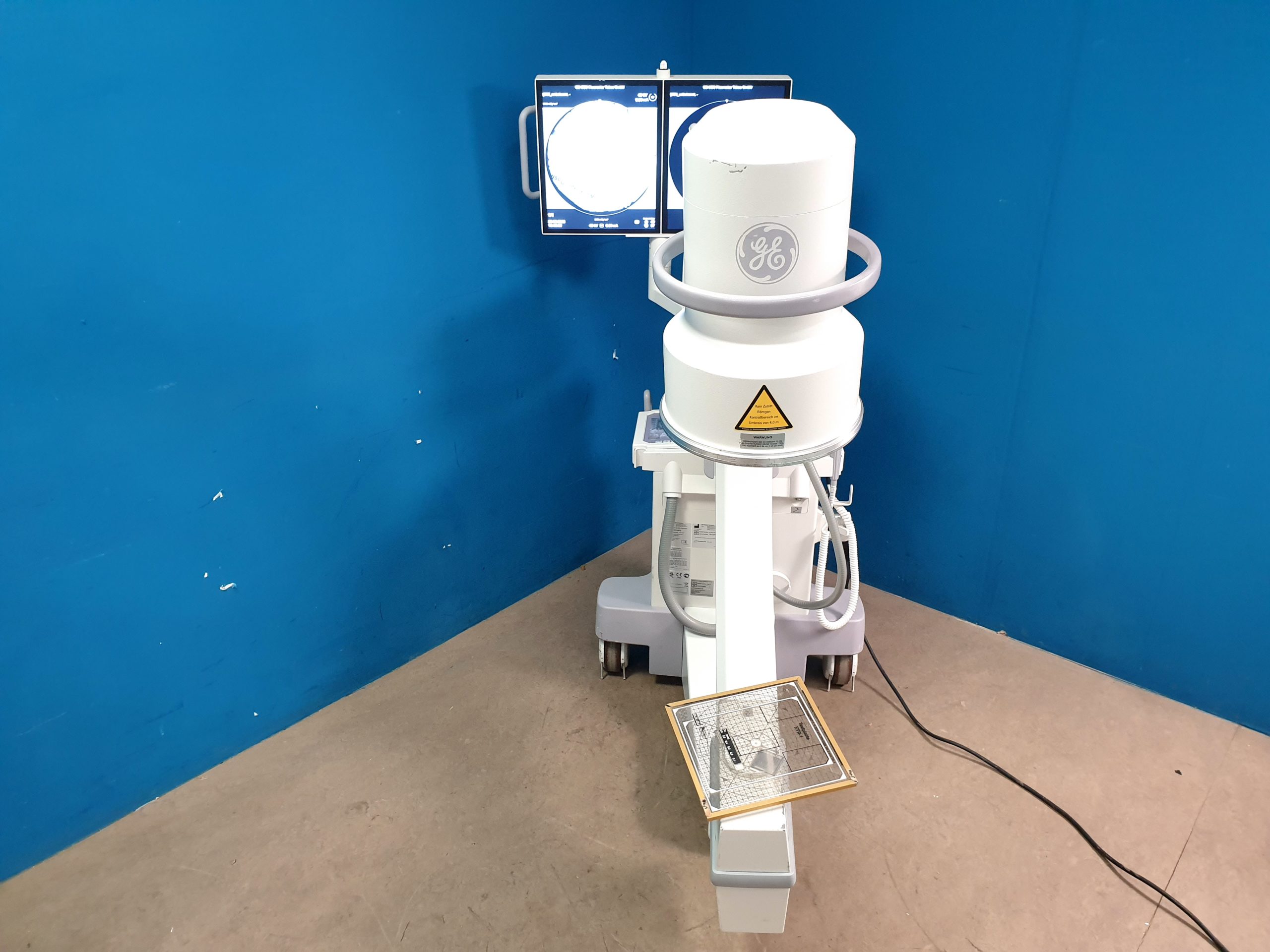 GE OEC 7900 Compact Plus Fluorostar C Arm thumbnail 3