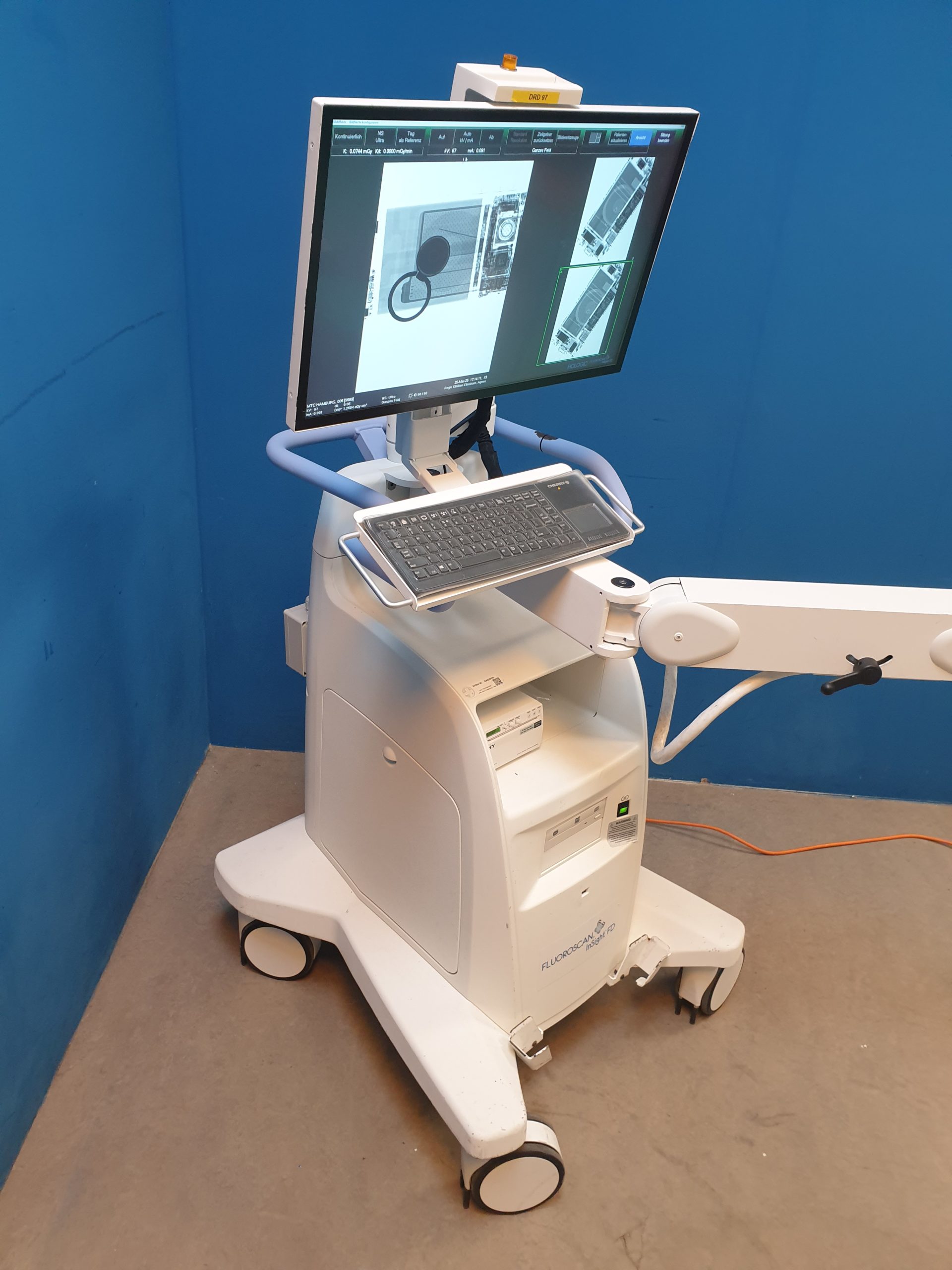 Hologic Fluoroscan InSight FD Mini C-Arm thumbnail 9