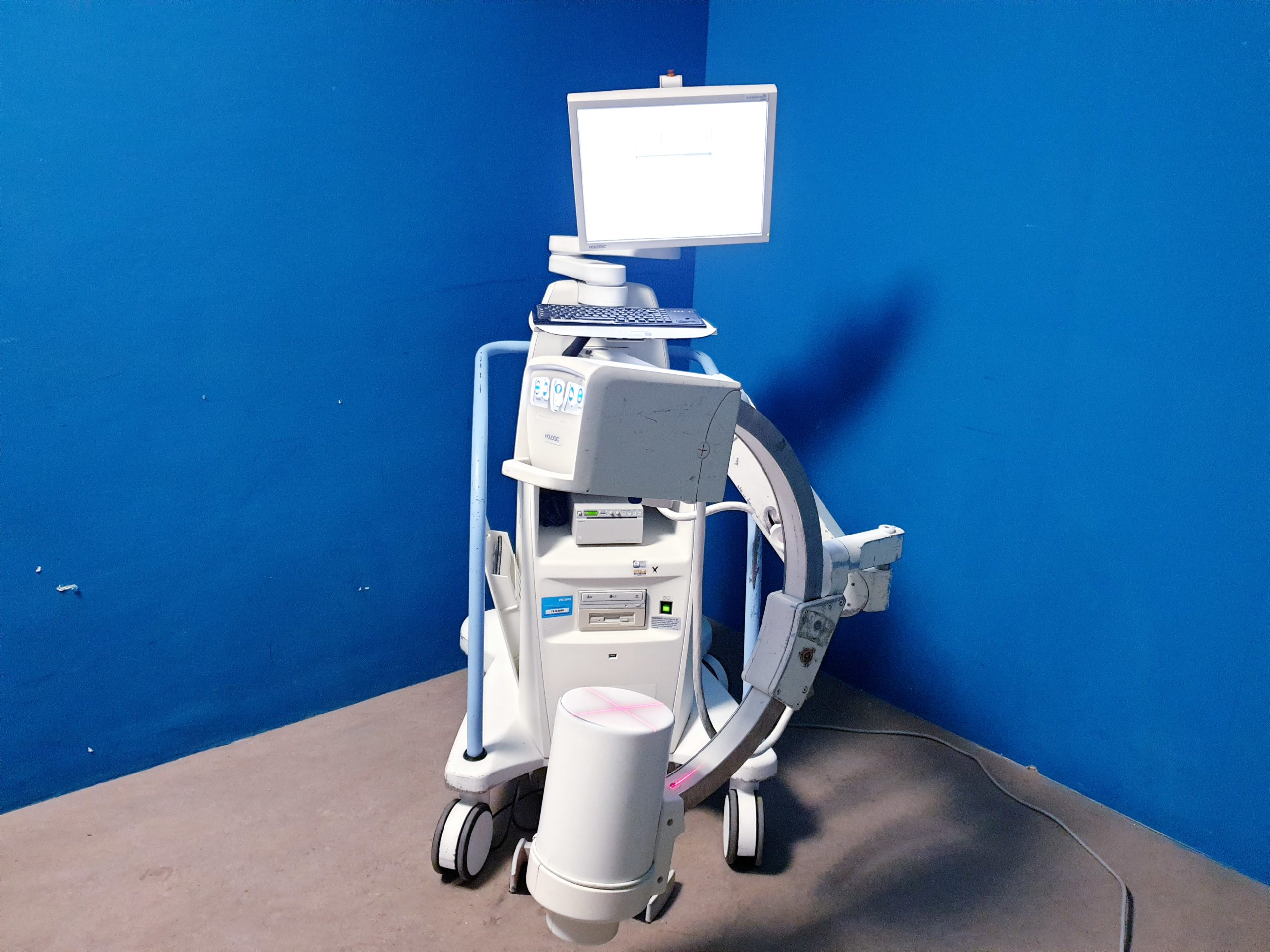 Mini C Arm – Hologic – FLUROSCAN InSight 2 — image 1 of 1