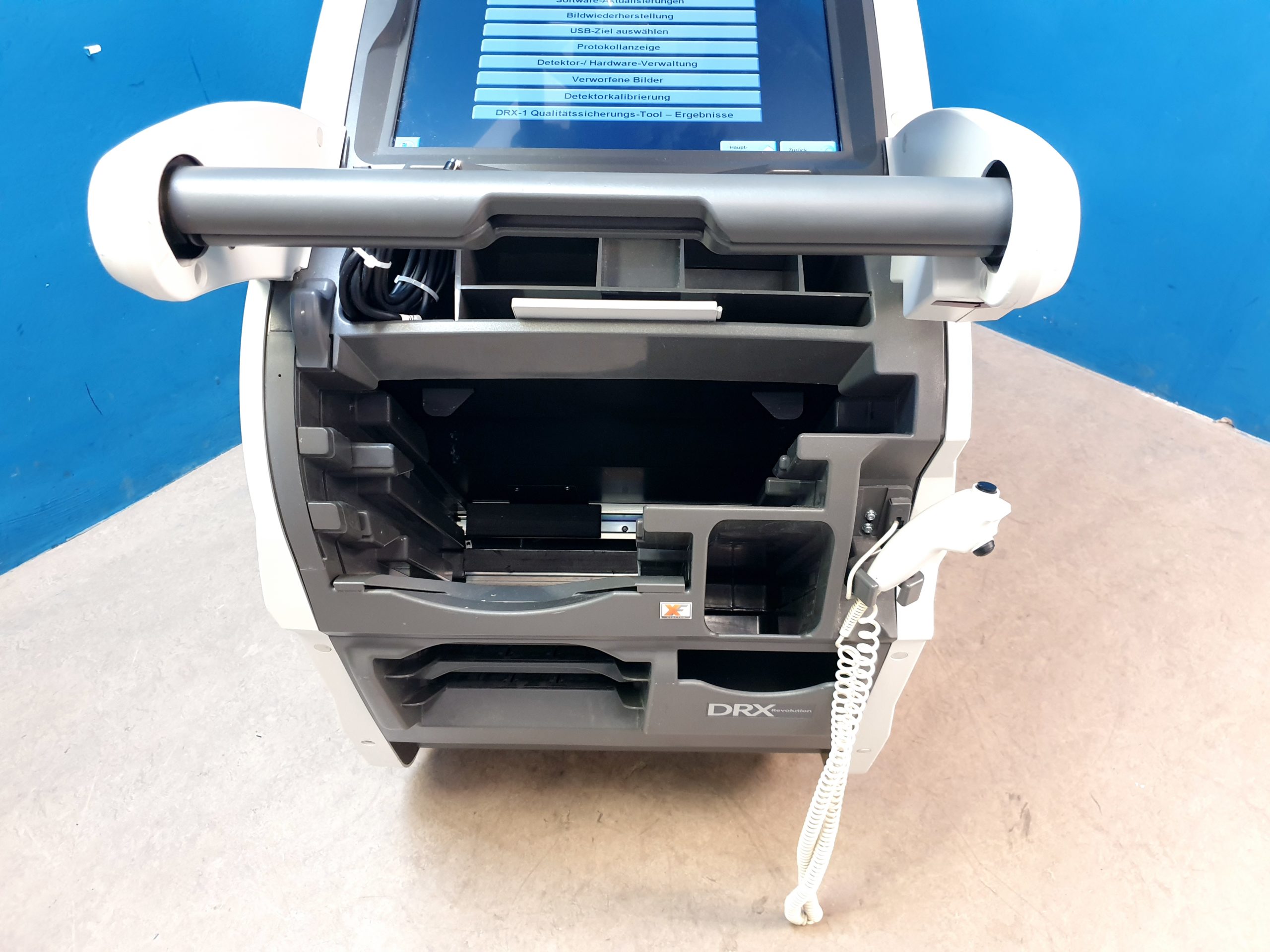 Carestream DRX-Revolution Mobile X-ray System DOM 2018 thumbnail 6