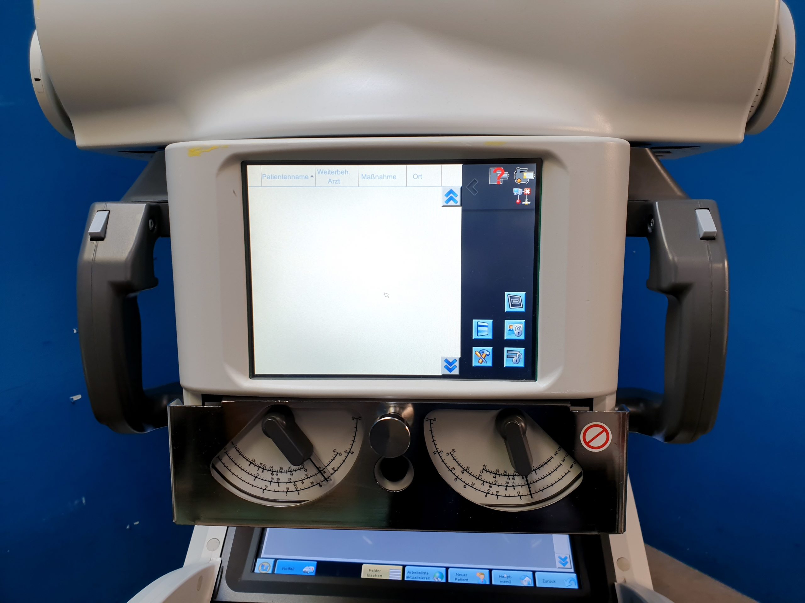 Carestream DRX-Revolution Mobile X-ray System DOM 2018 thumbnail 12