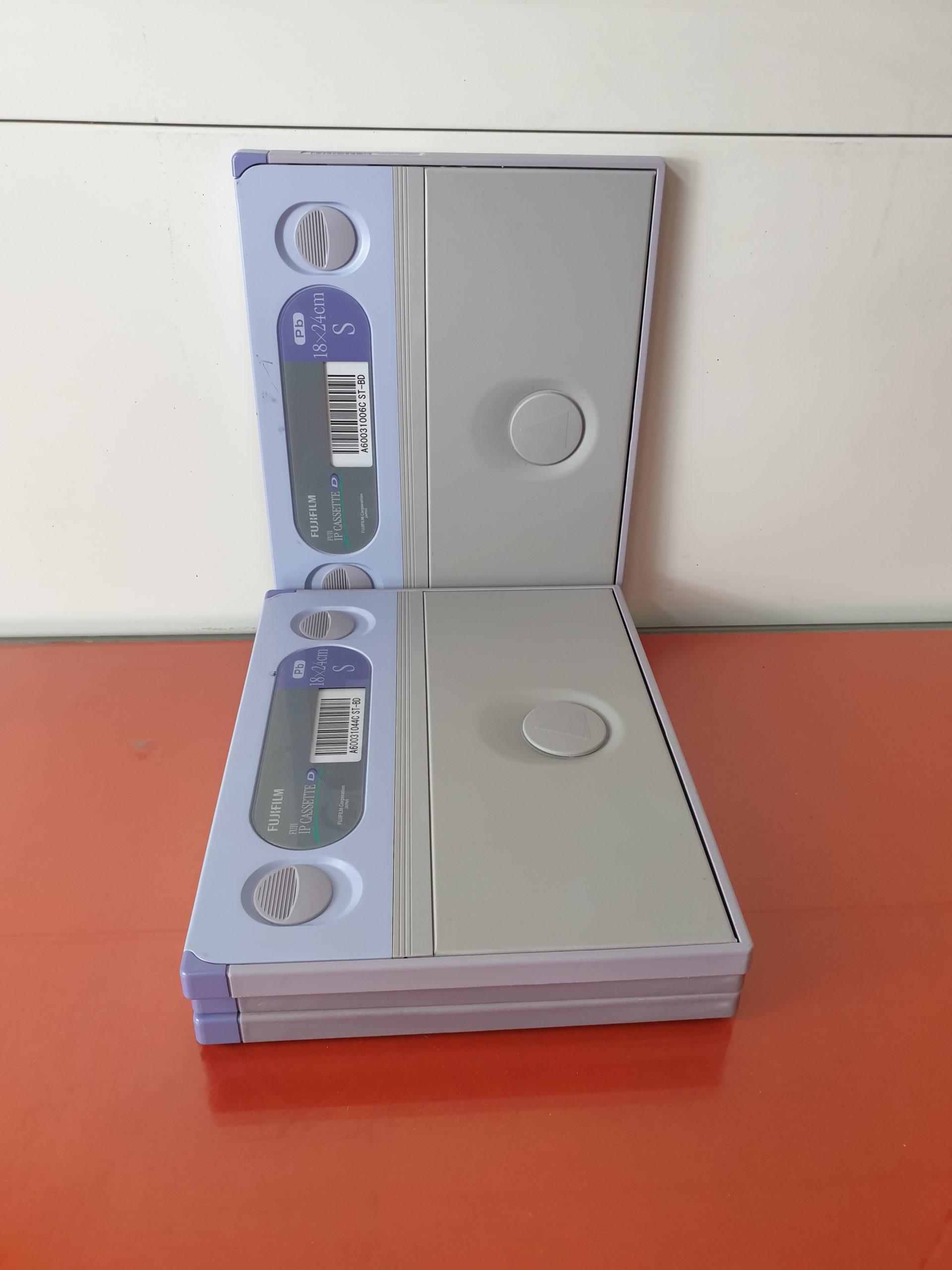 Fujifilm Fuji IP CASSETTE D PB type 18 X 24cm — image 1 of 5