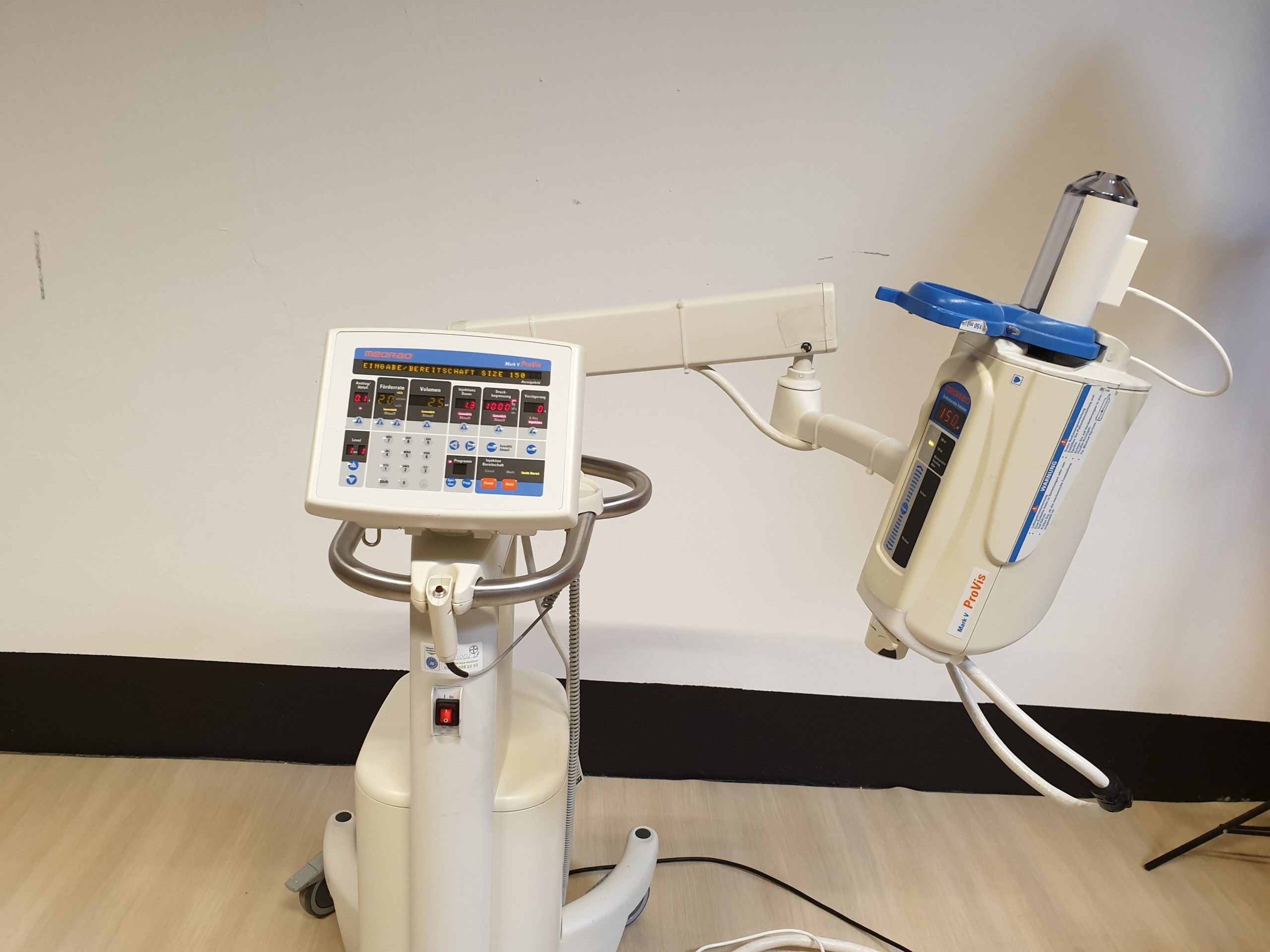 MEDRAD Mark V ProVis Angiographischer Injektor thumbnail 3