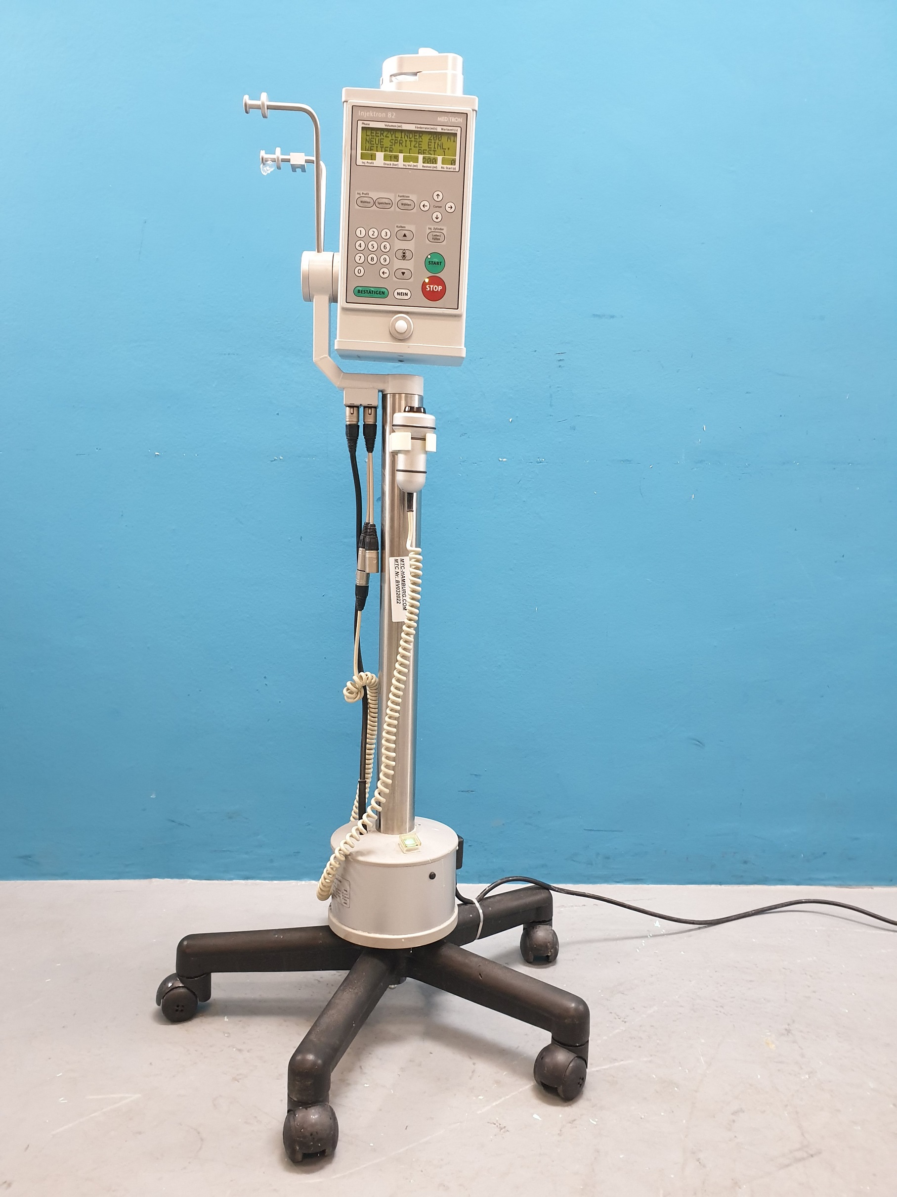Medtron Injektron 82 Contrast Injection System/ Contrast Injector/ CT Imaging thumbnail 2