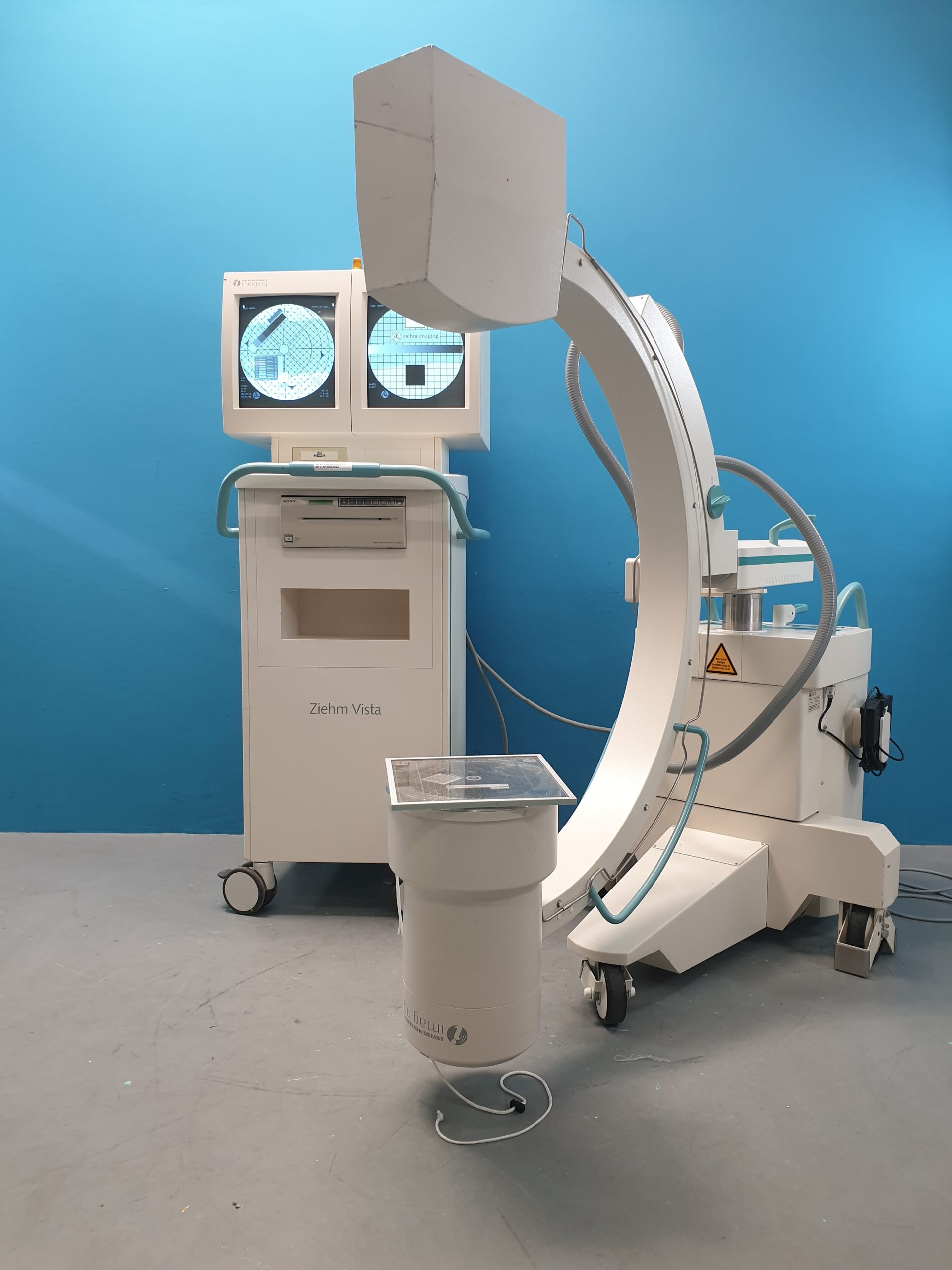 Ziehm Vista C Bogen C Arm mit Doppel-Monitore — image 1 of 8