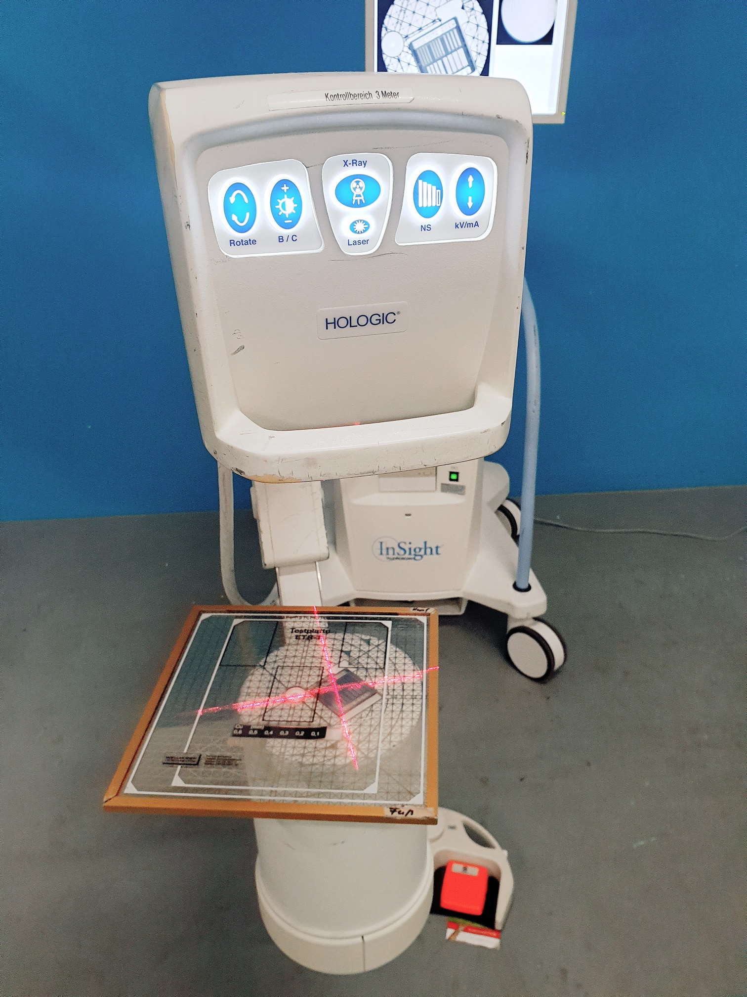 Hologic FluoroScan InSight C Arm – C Bogen Mini C-Bogen DOM2009 thumbnail 4