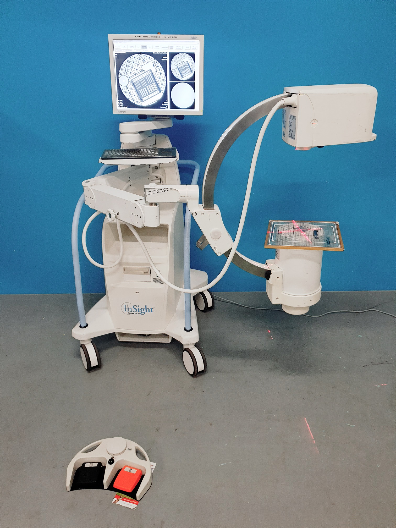 Hologic FluoroScan InSight C Arm – C Bogen Mini C-Bogen DOM2009 thumbnail 8
