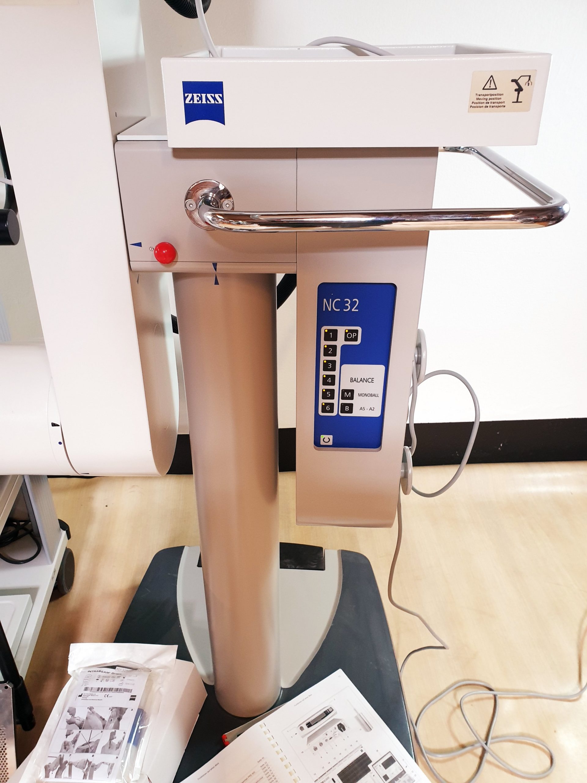 Carl Zeiss Intrabeam NC32 Krebsbehandlung PRS500 PTW UNIDOS E mit Zubehör thumbnail 2