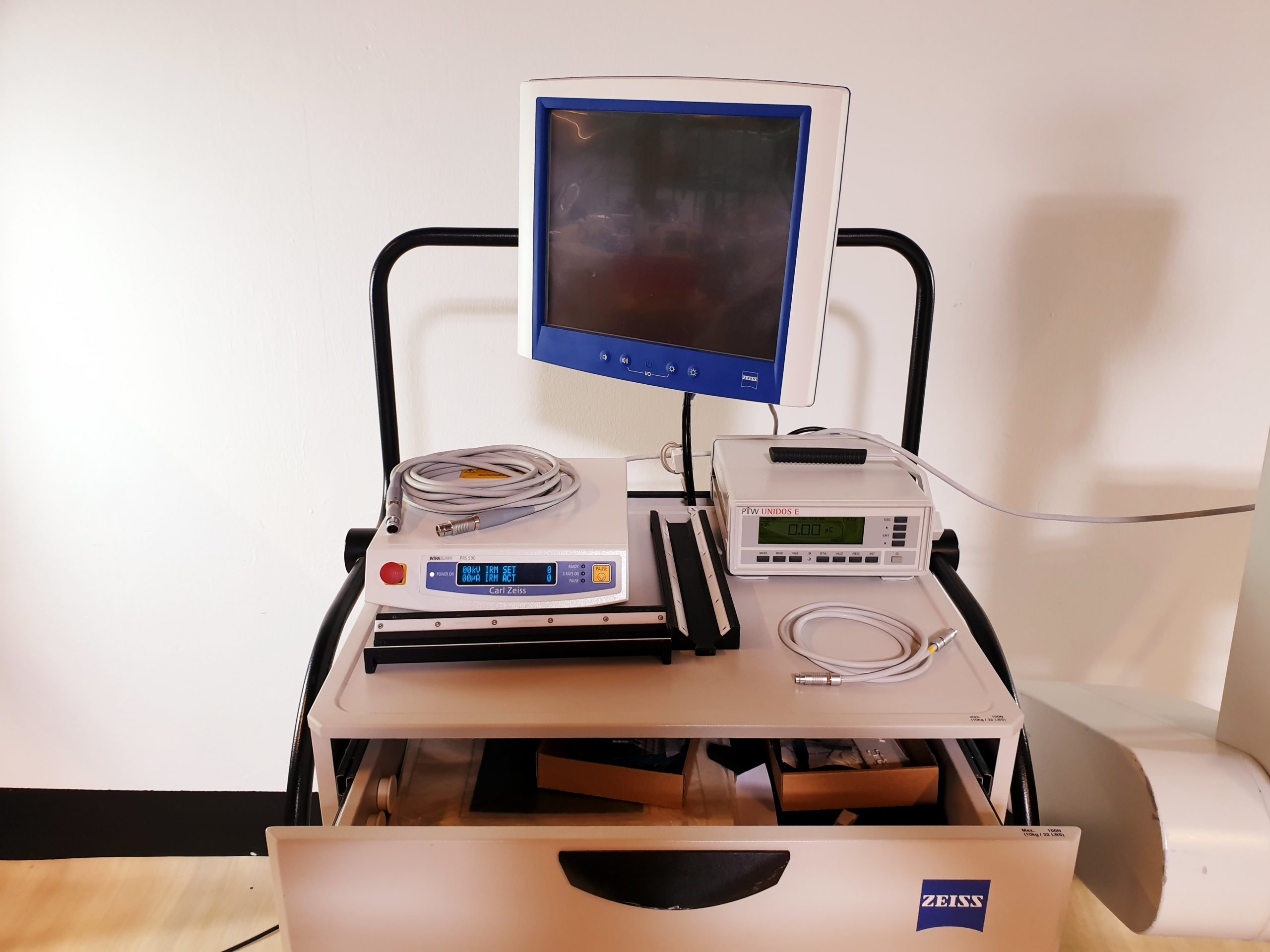 Carl Zeiss Intrabeam NC32 Krebsbehandlung PRS500 PTW UNIDOS E mit Zubehör thumbnail 13