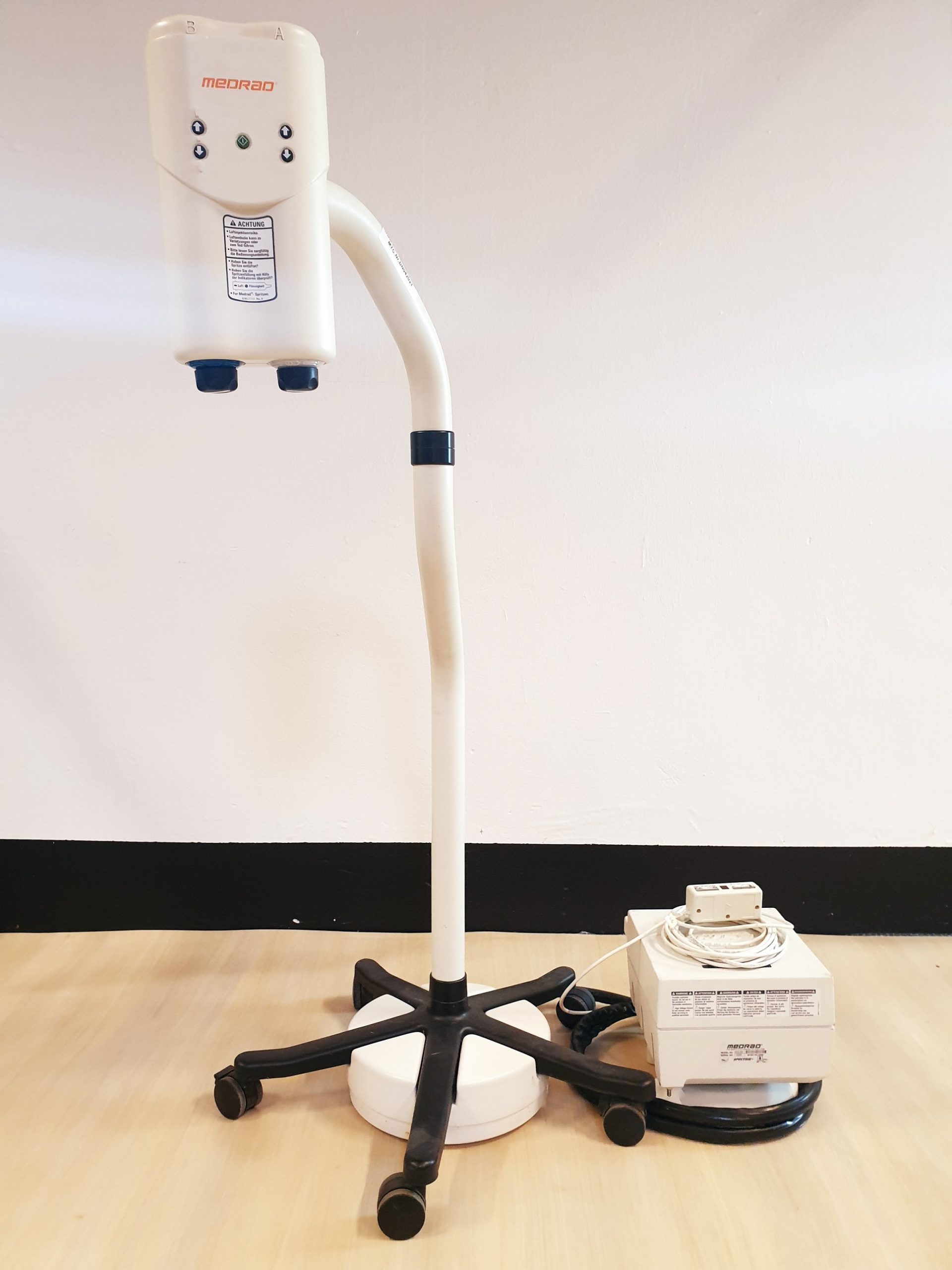 Medrad Spectris SHC200 and SHS 200 Injector System — image 1 of 7