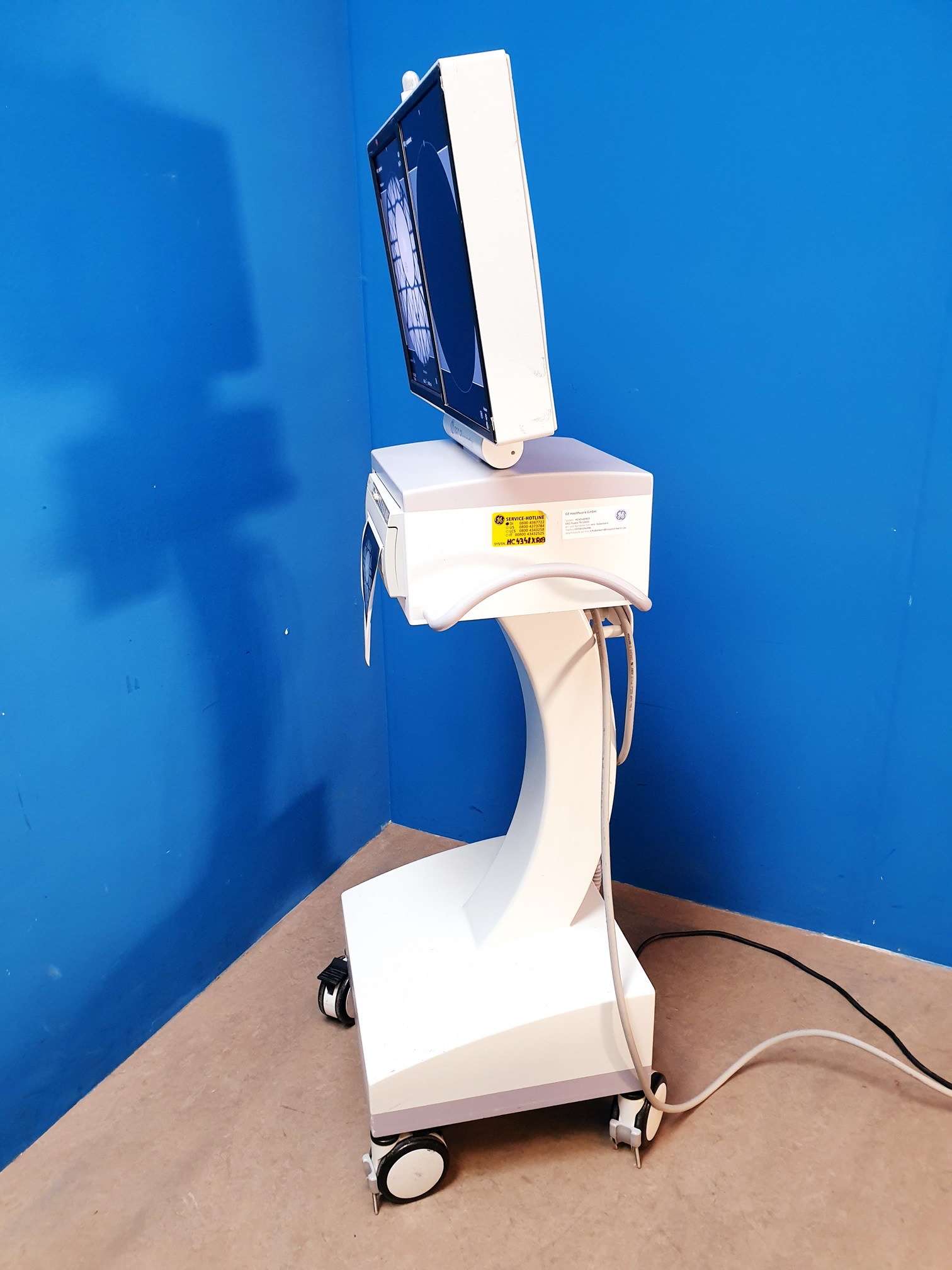 GE OEC 7900 Fluorostar C Arm – C Bogen mit 02 Monitorwagen thumbnail 9