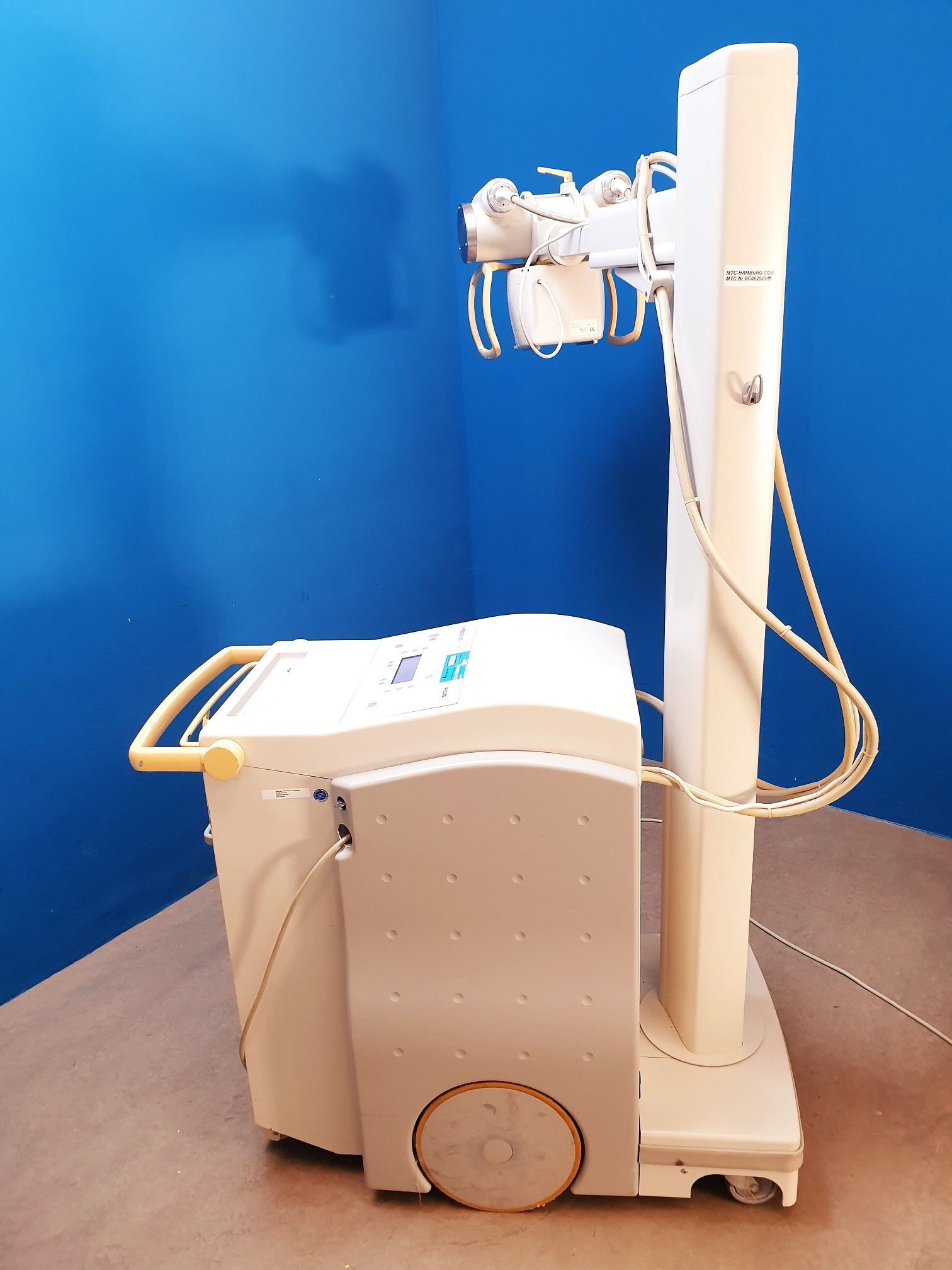 PHILIPS Typ Practix 300 Röntgengerät – Fahrbar — — image 1 of 7