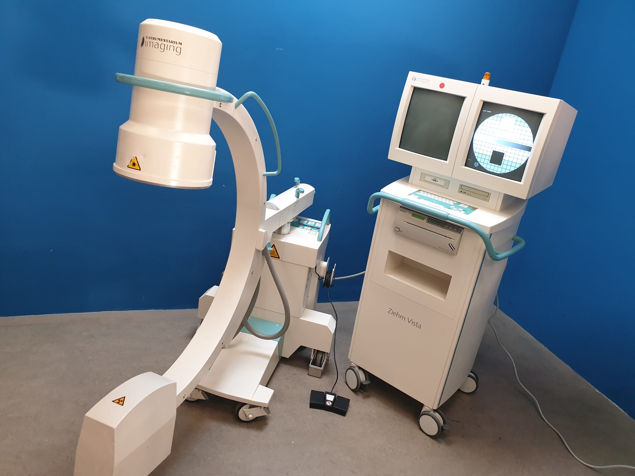 Ziehm Vista // Ziehm C Bogen C Arm mit Doppel-Monitore — image 1 of 9
