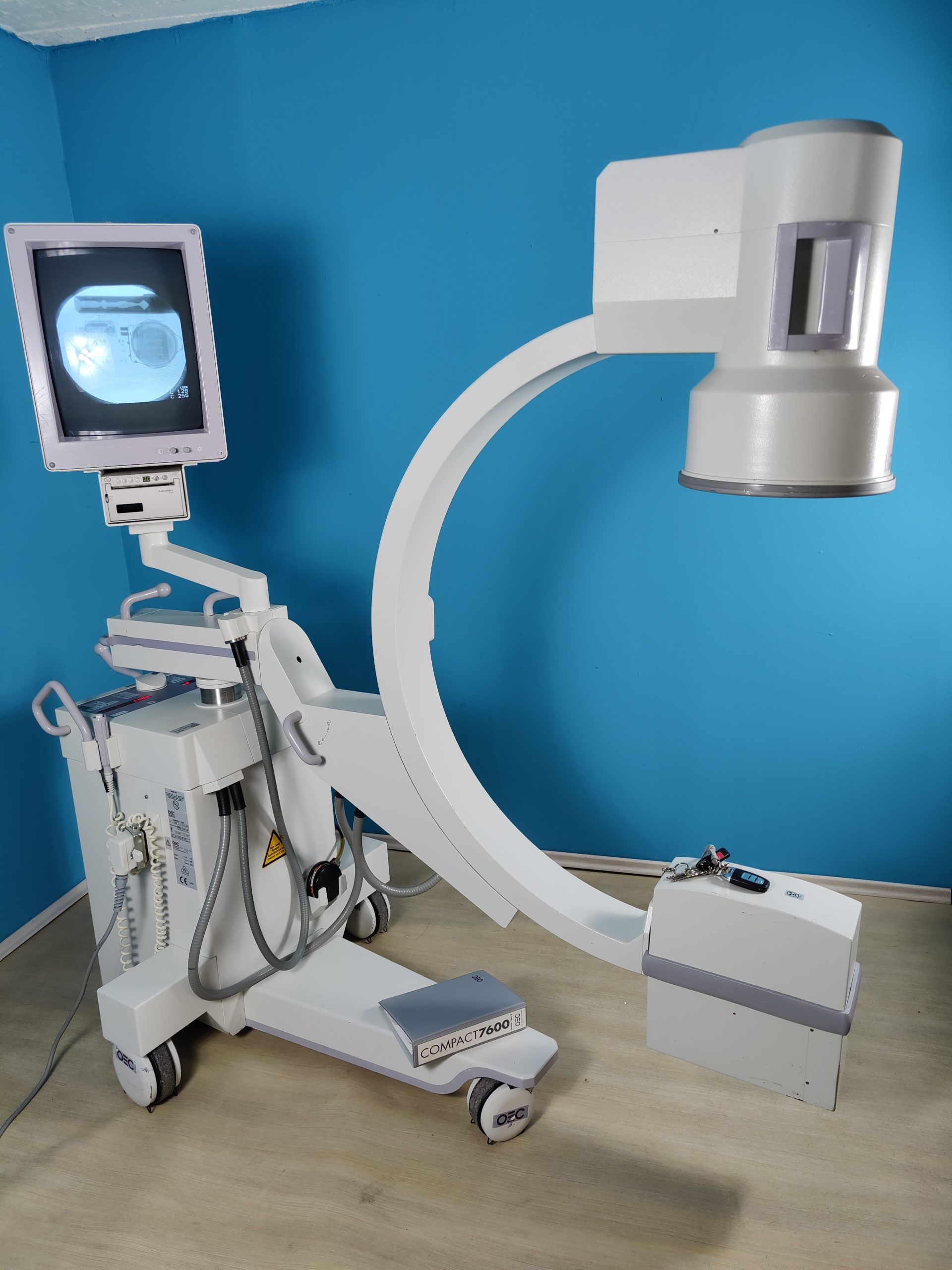 GE OEC Compact 7600 C-Arm // C bogen thumbnail 6