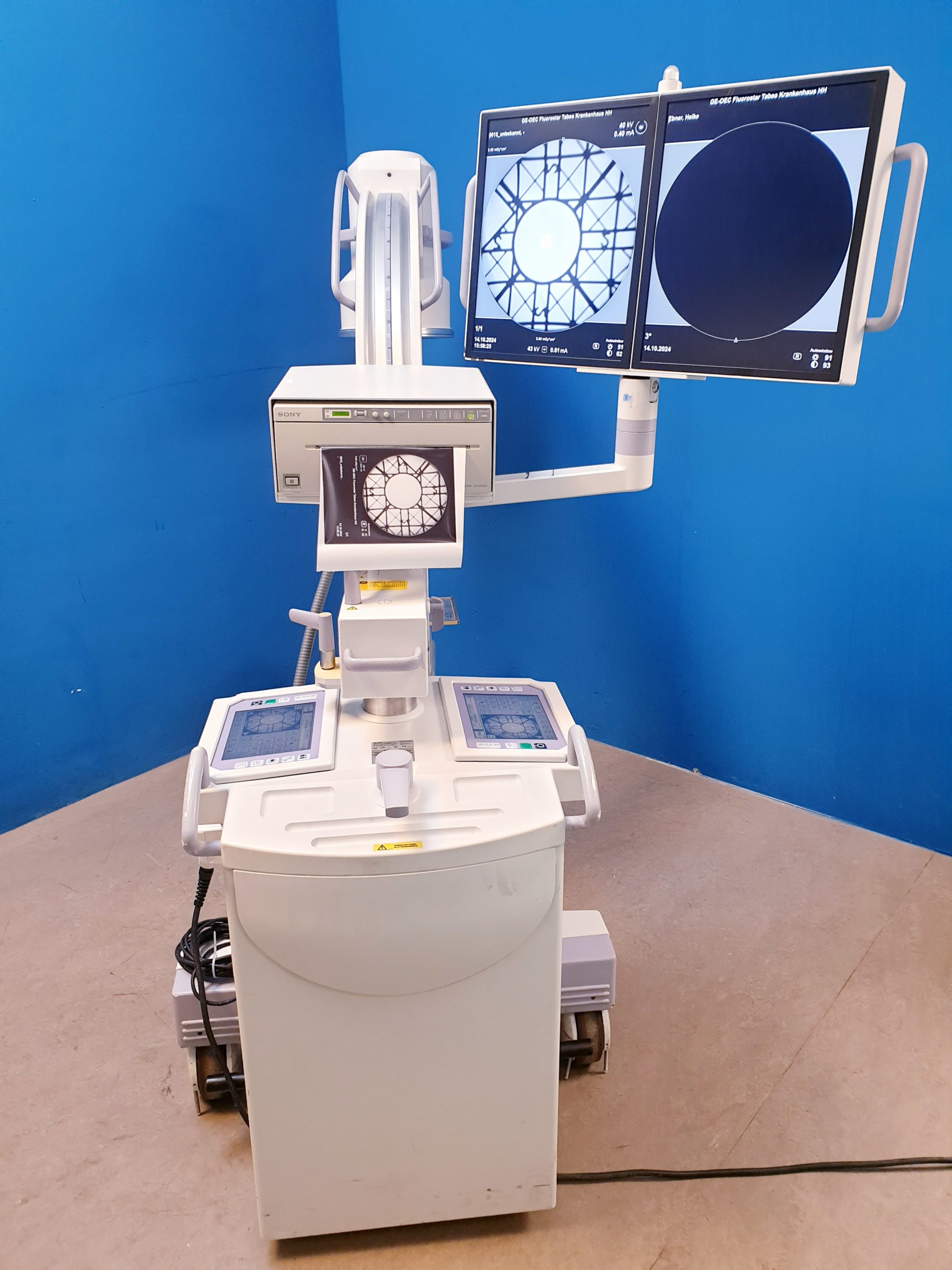 GE OEC FluoroStar 7900 C Arm – C Bogen C Arm – 1K thumbnail 2
