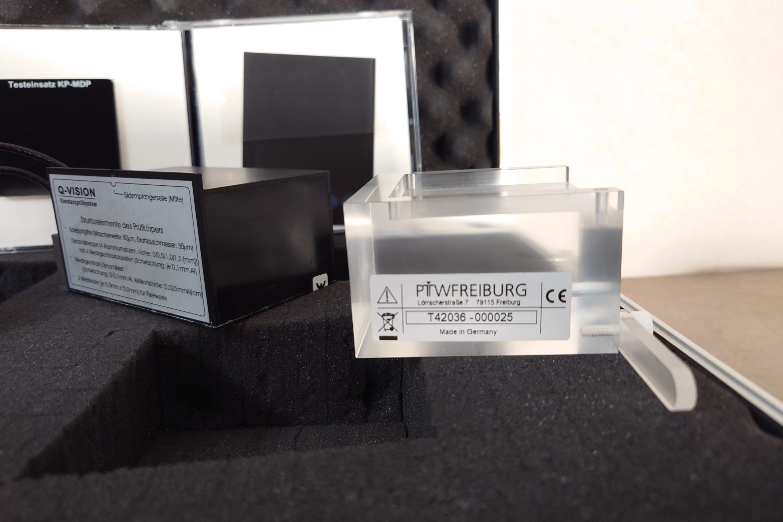 QUART Q-Vision -Test System for Siemens MammoTest thumbnail 9