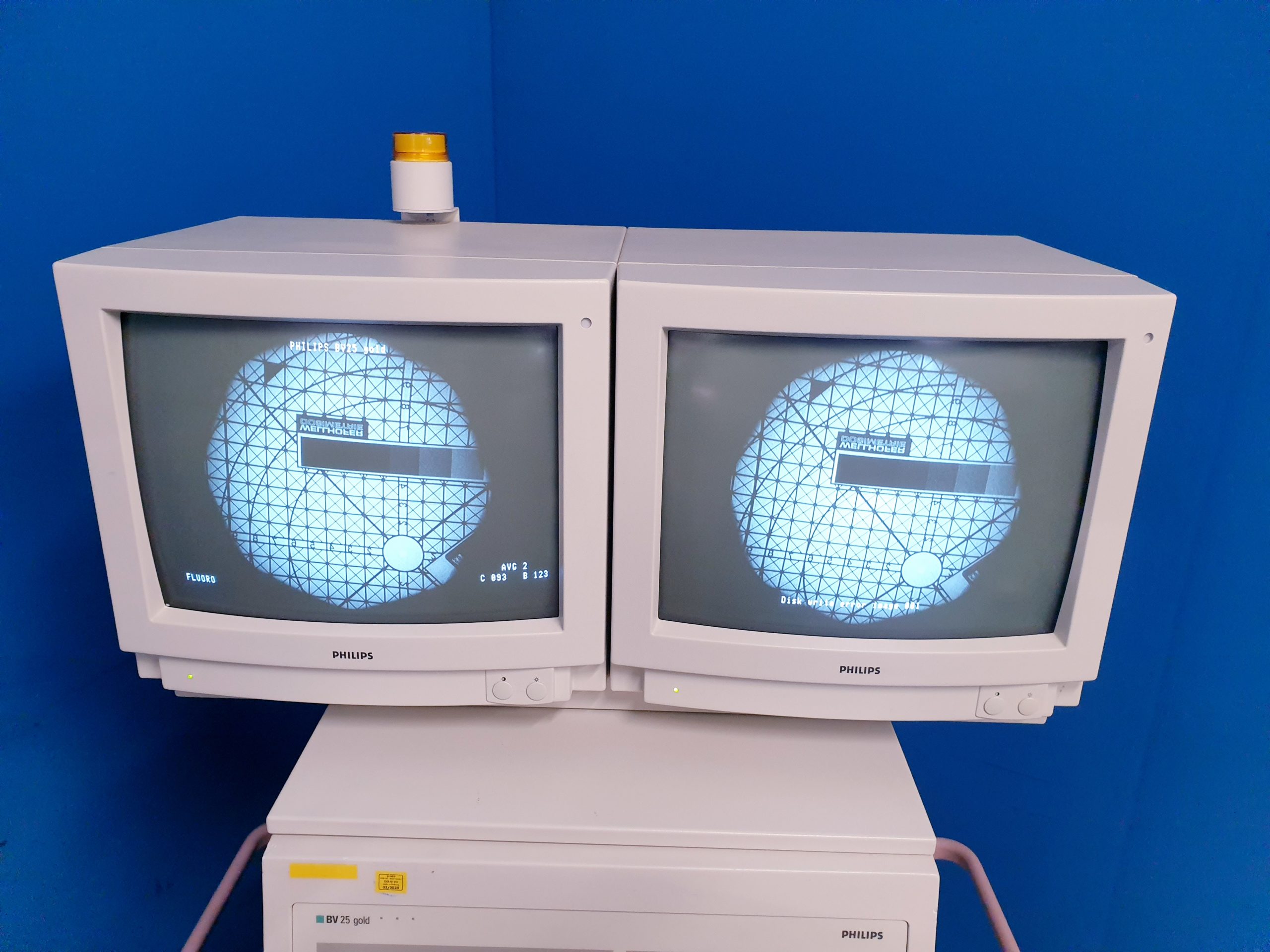 Philips BV 25 – BV25 Gold fahrbarer C-Bogen mit Doppelmonitor thumbnail 15