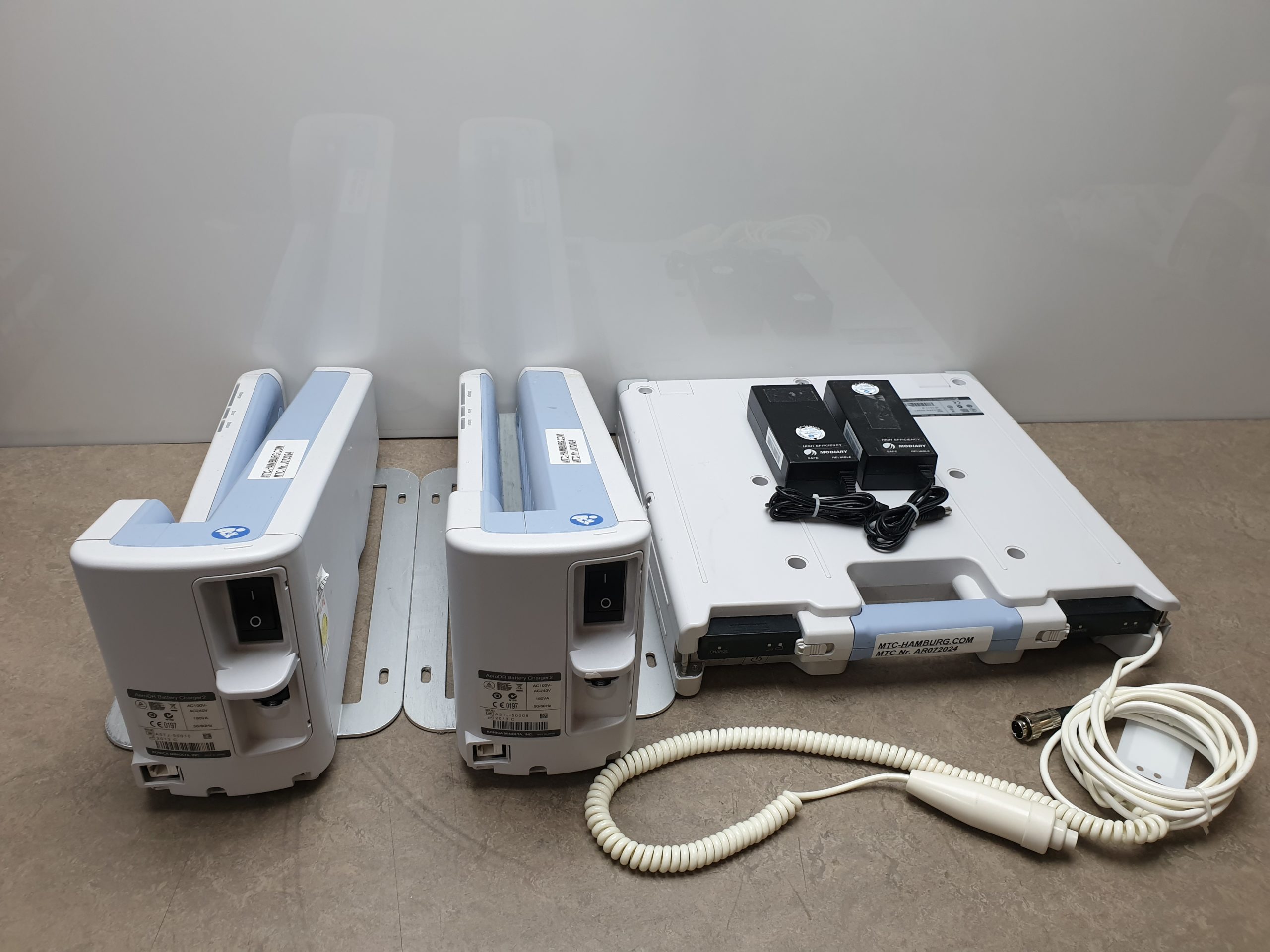 Konica Minolta AeroDR Portable RF Unit + AeroDR Battery Charger 2 thumbnail 2