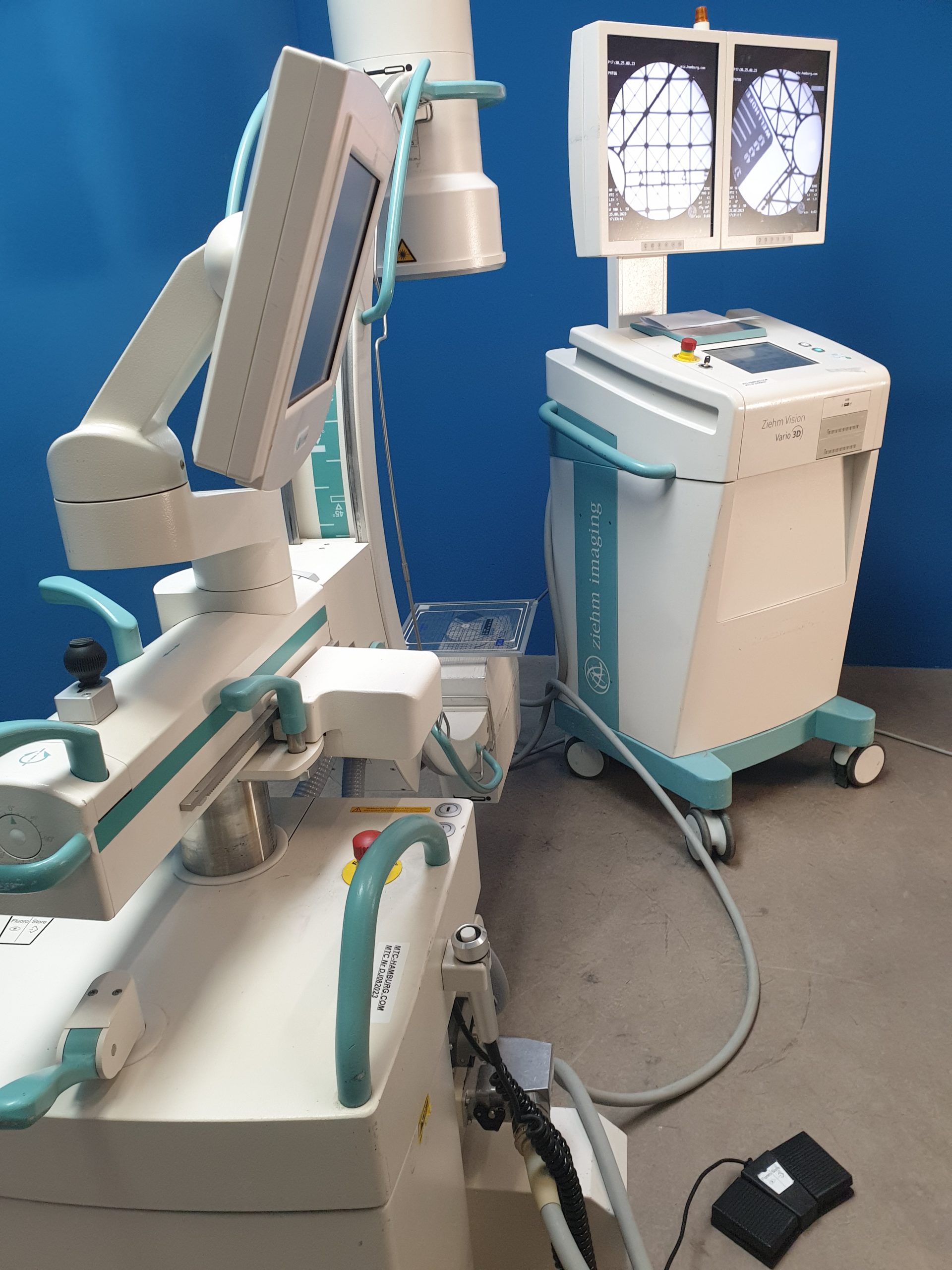 Ziehm Vision Vario C ARM – C Bogen mobiles Röntgengerät — image 1 of 9