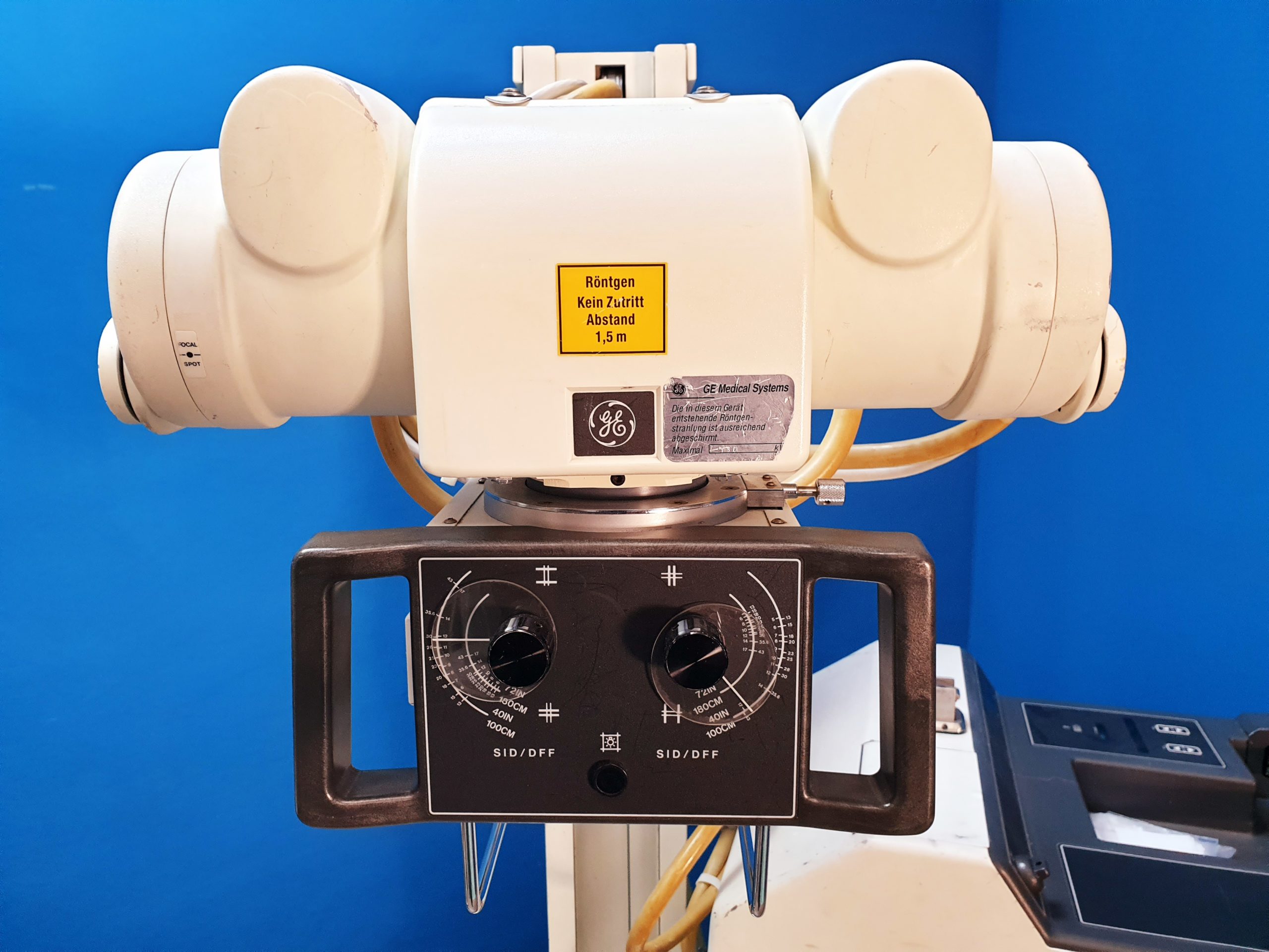 GE AMX4 – AMX 4 Portable GE X-ray Machine – Mobile X-Ray Machines thumbnail 4
