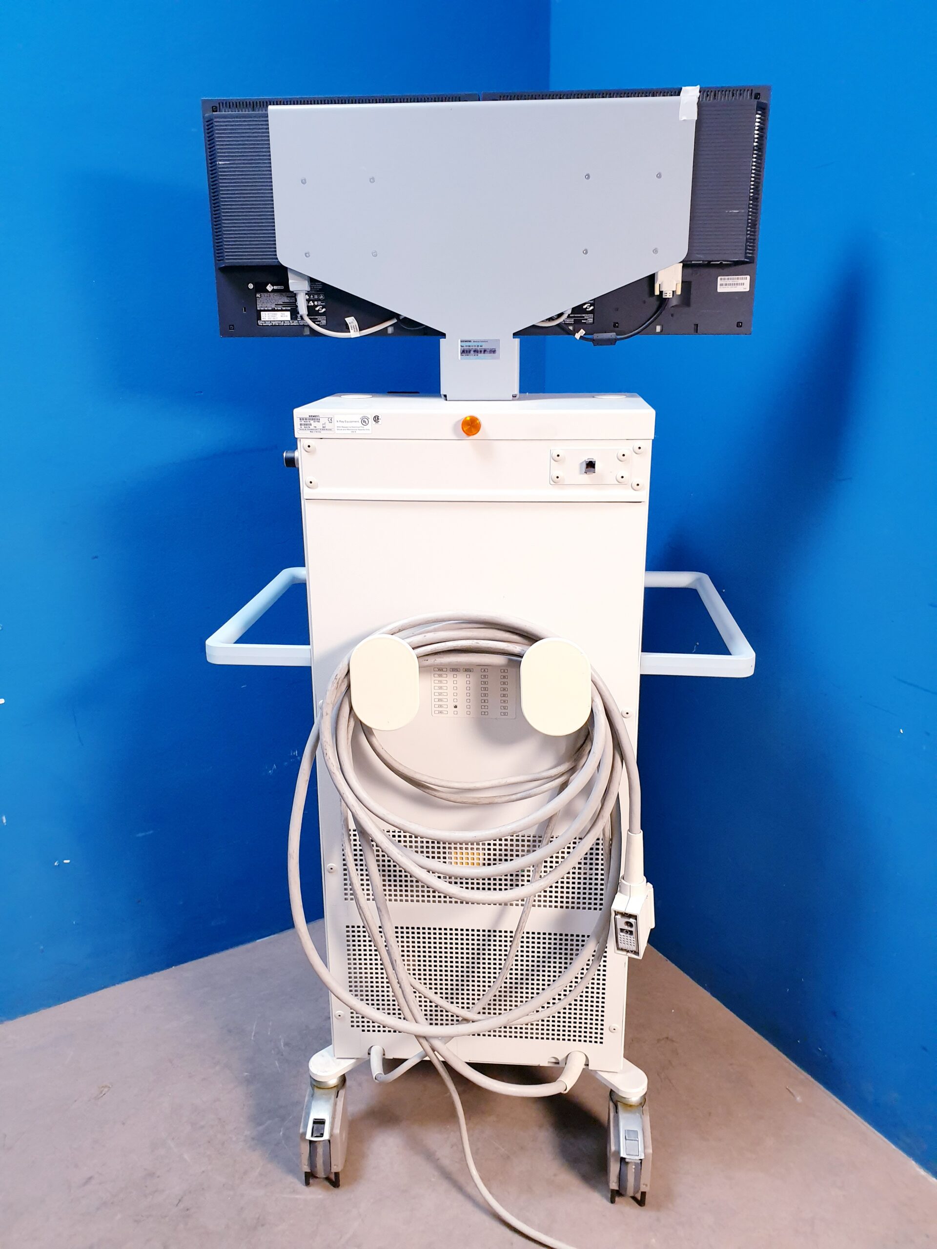 Siemens Siremobil Compact Mobiles Röntgengerät- C-Arm C-Bogen — DOM 2007 thumbnail 26