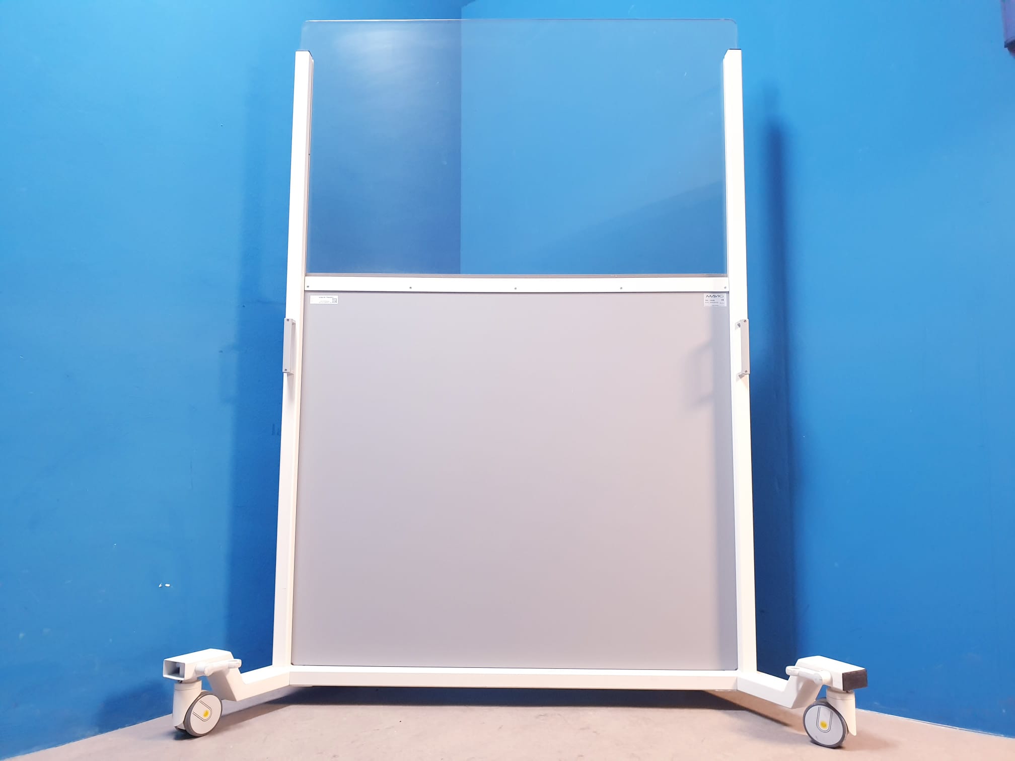 MAVIG WD306 – Mobile Röntgenschutzwand mit Bleiacryl — image 1 of 6
