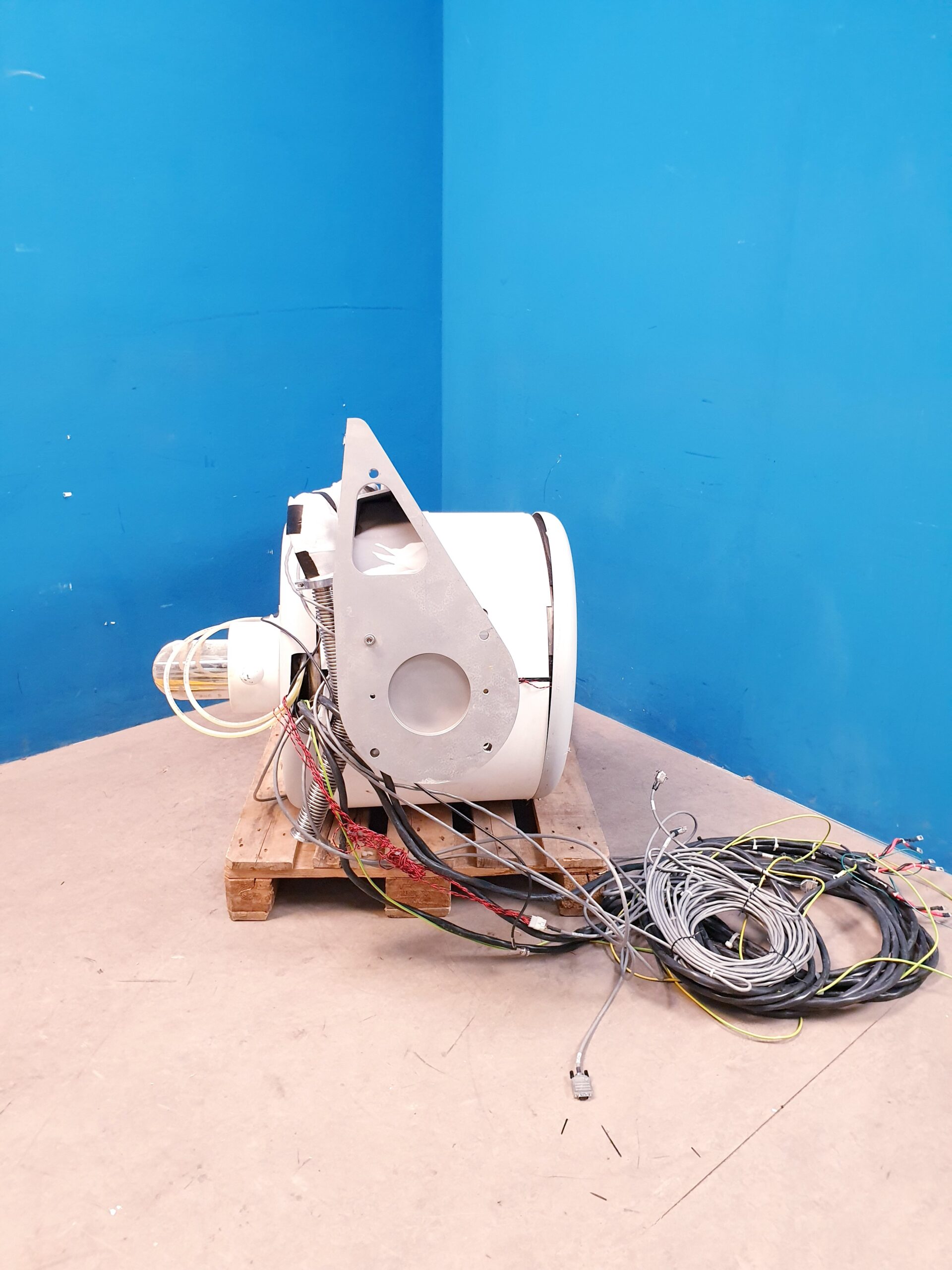 GE Optima MR430s 1.5T + JMTB-1.5T280SS + Sumitomo Heavy Industries Cold Head RDK-Serie (z.B. RDK-4xx, 3xx, 2xx + …. Ersatzteilgewinnung – thumbnail 5
